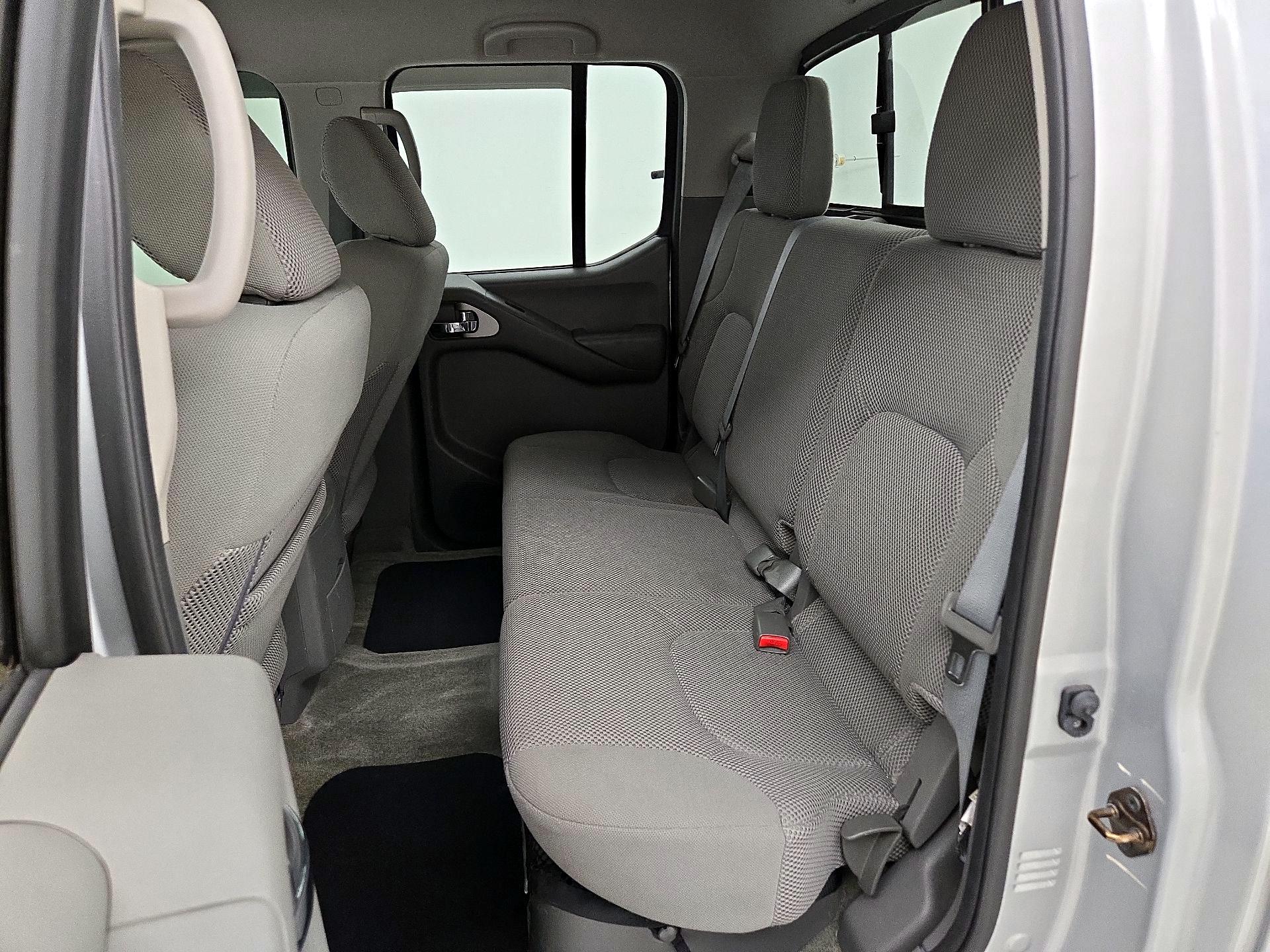 Thumbnail: 2015 Nissan Frontier - 19