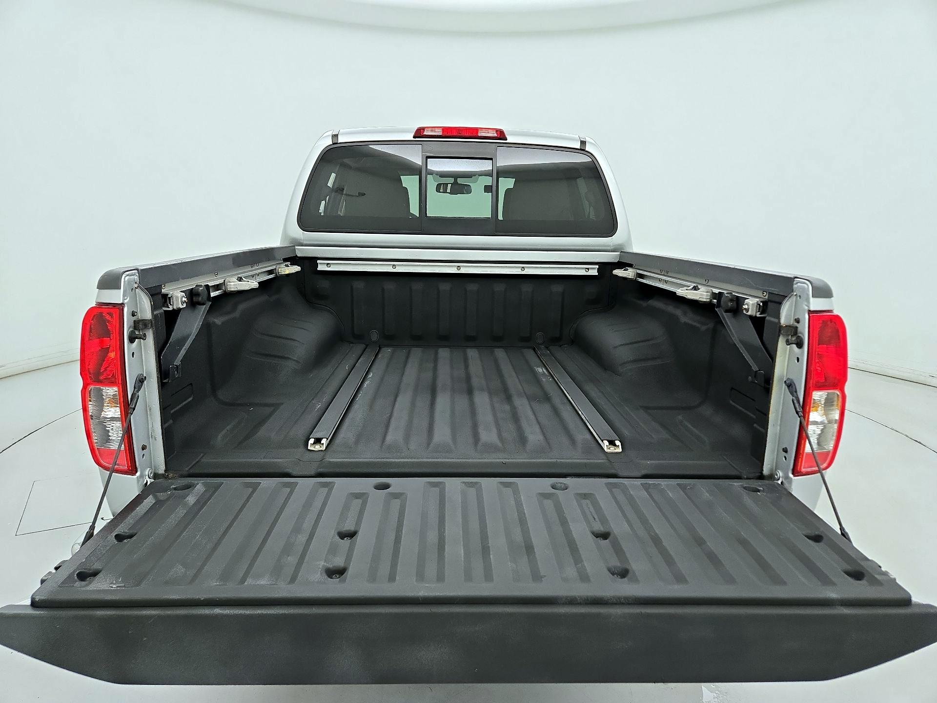 Thumbnail: 2015 Nissan Frontier - 20