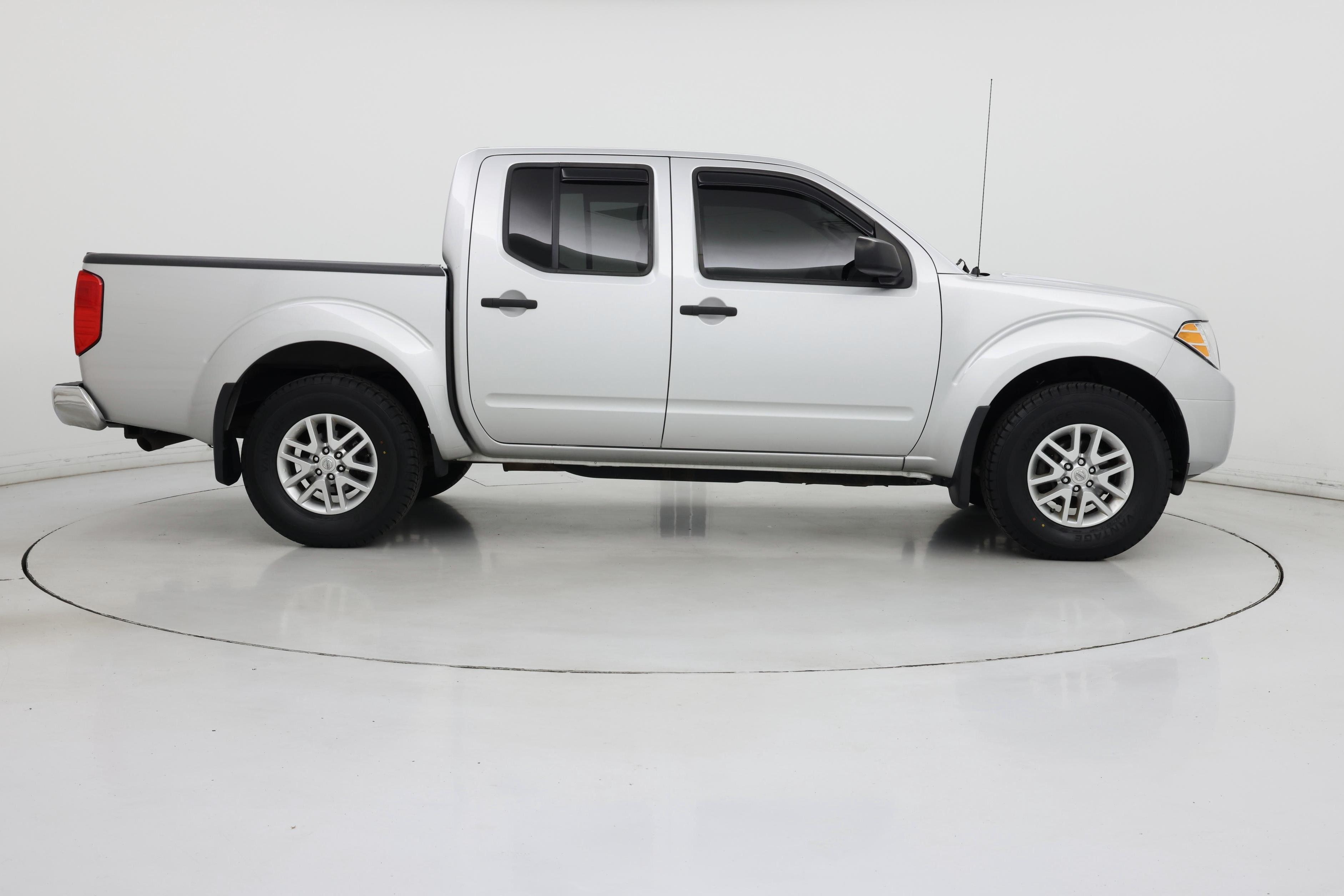 Thumbnail: 2015 Nissan Frontier - 7