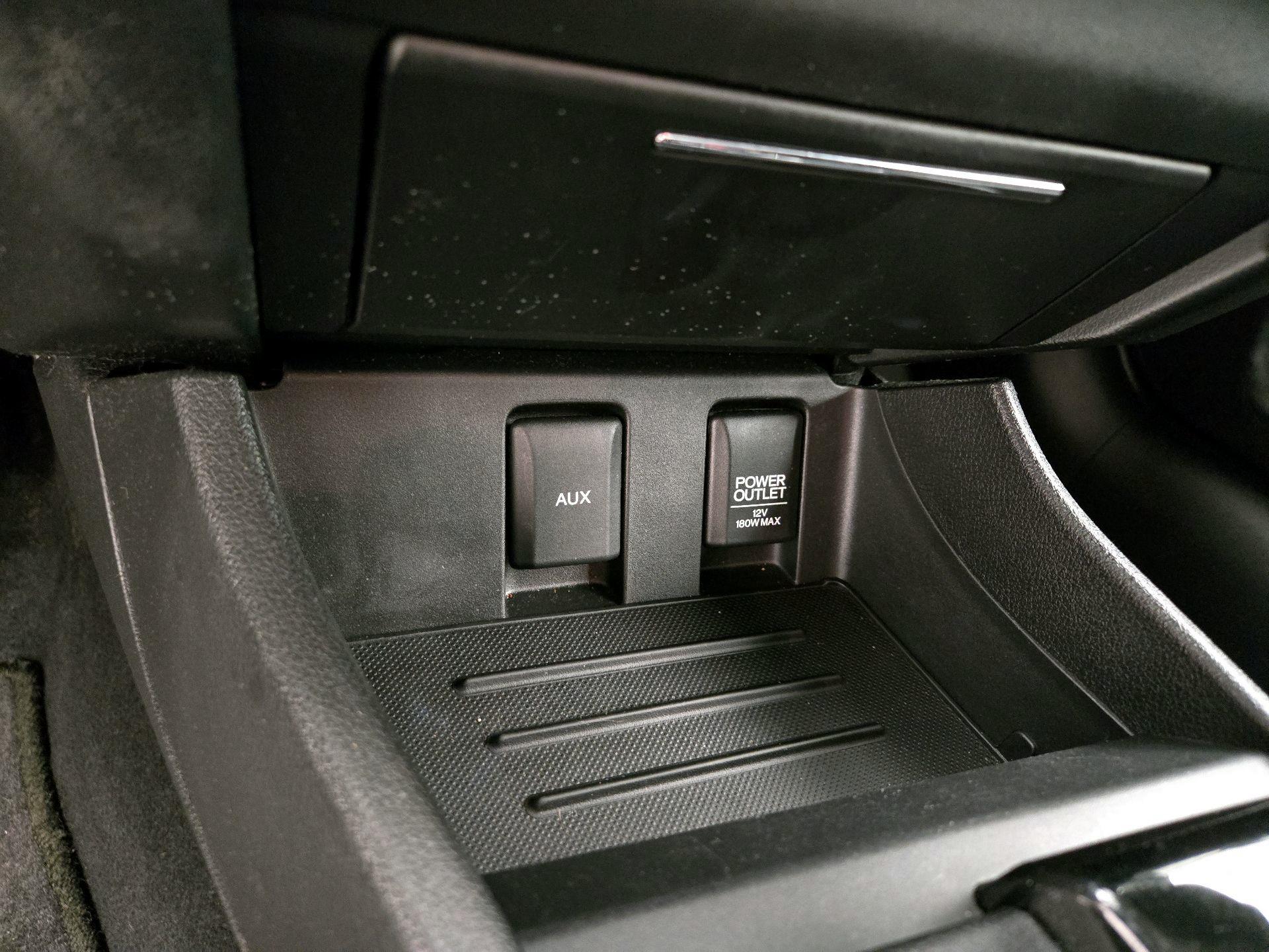 Thumbnail: 2014 Honda Civic - 18