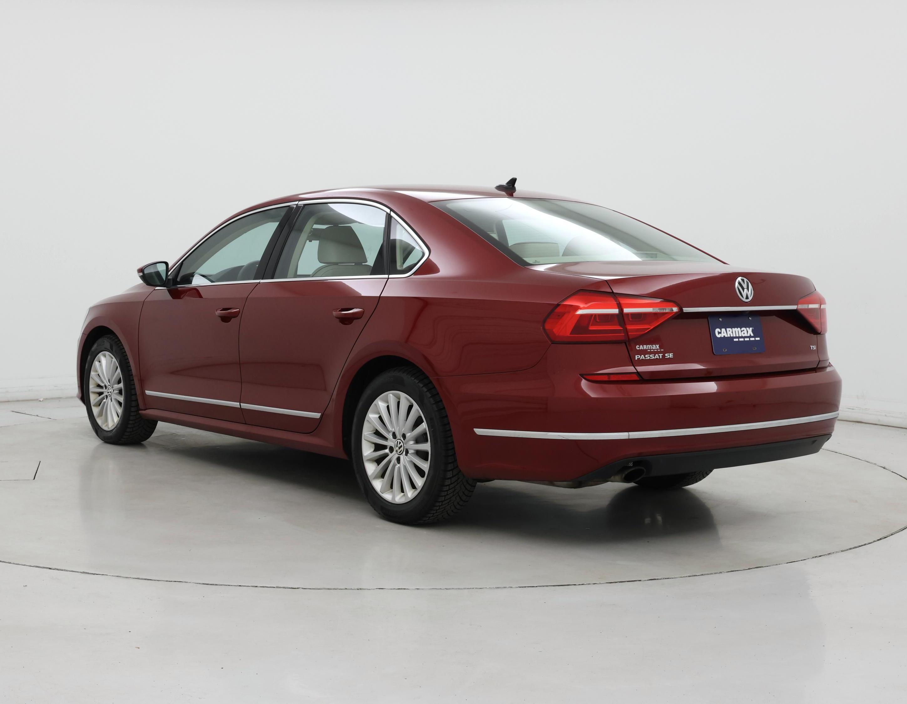 Thumbnail: 2016 Volkswagen Passat - 2