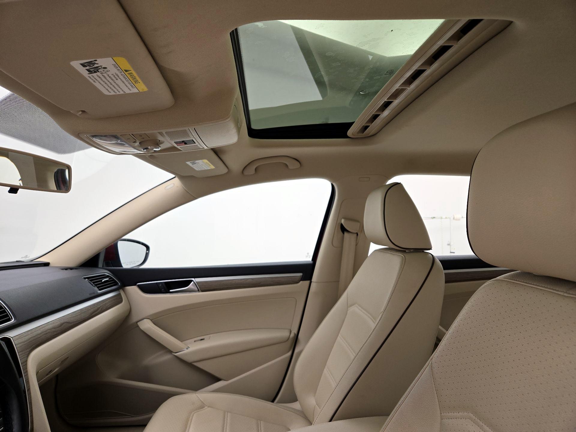 Thumbnail: 2016 Volkswagen Passat - 19