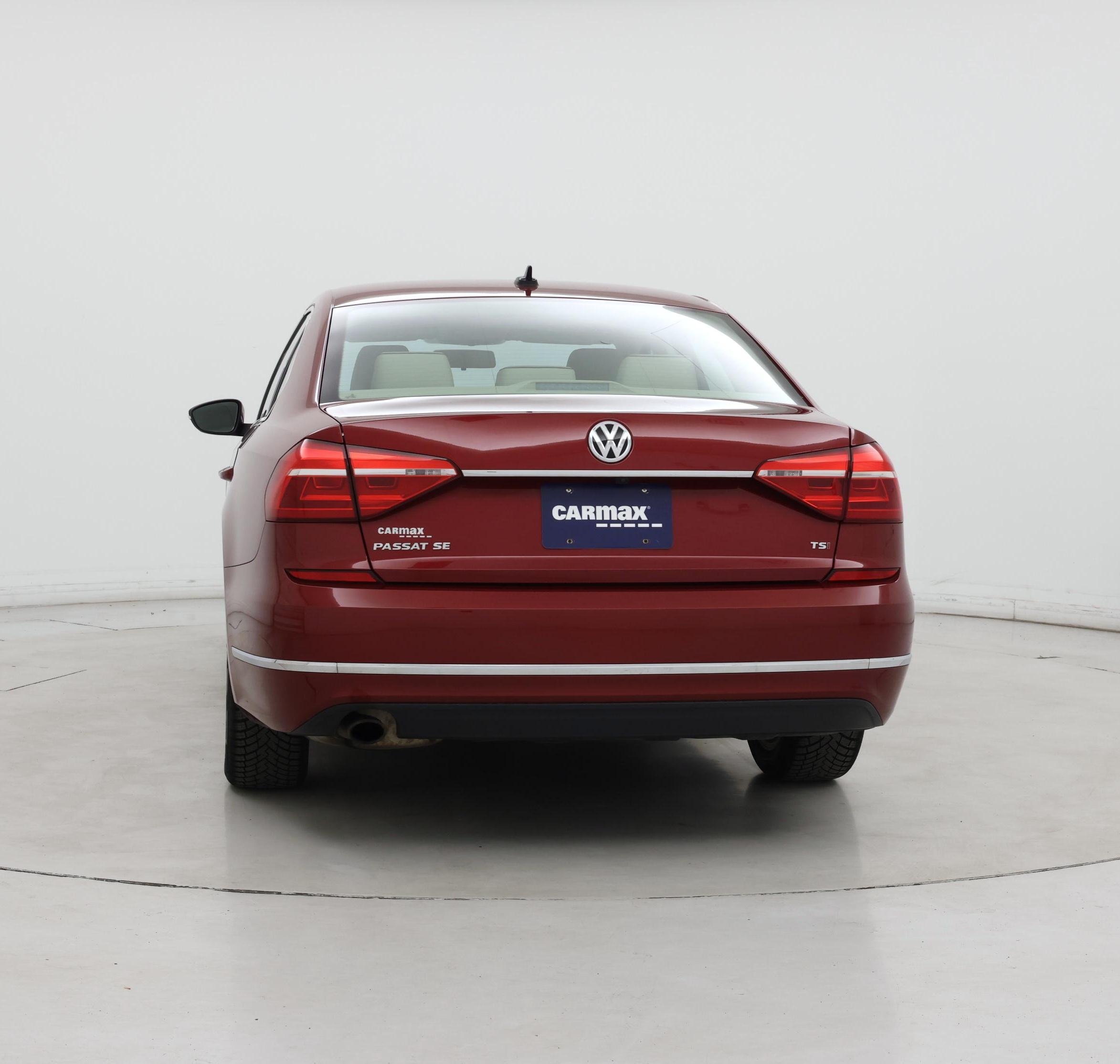 Thumbnail: 2016 Volkswagen Passat - 6
