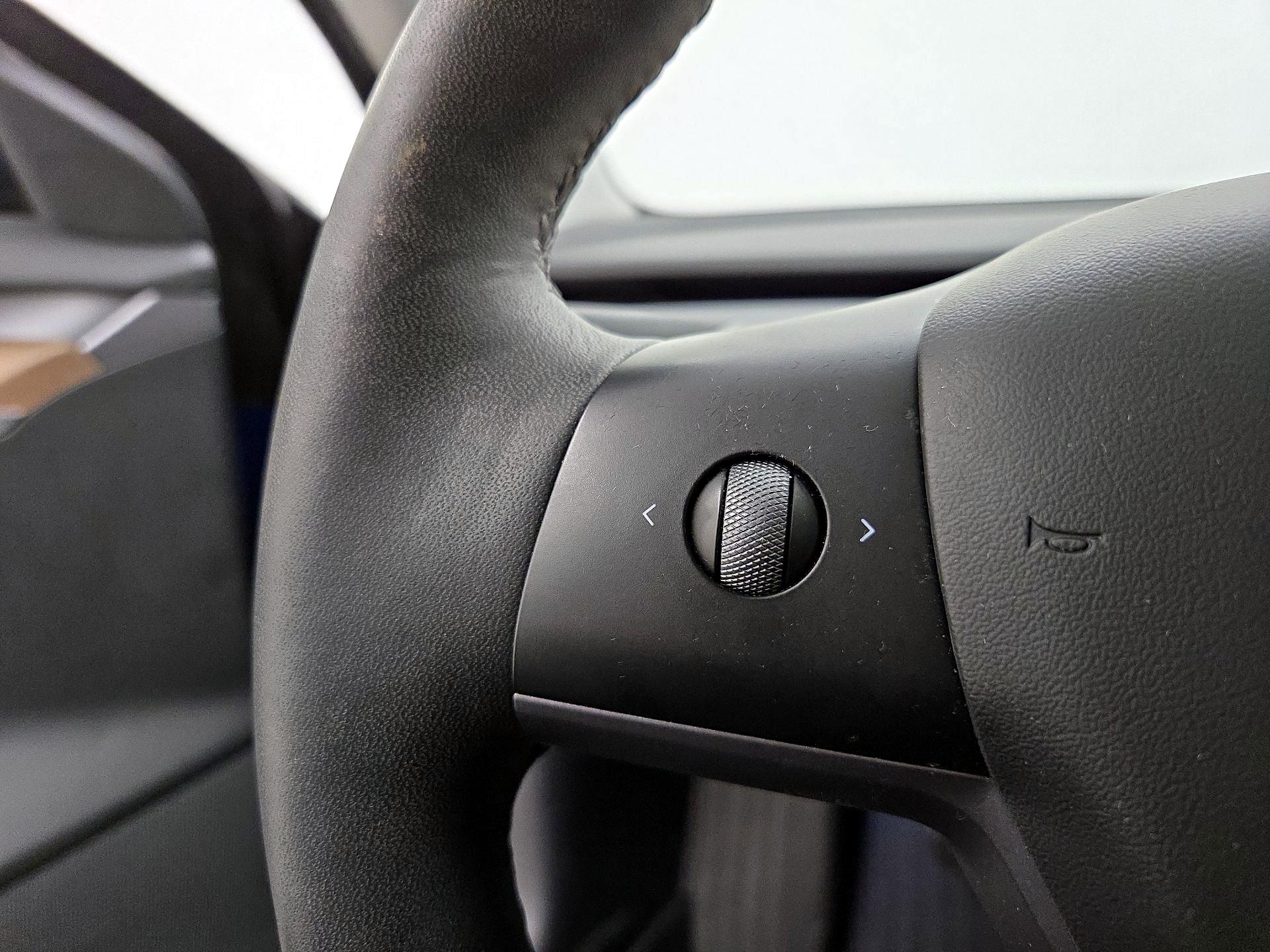 Thumbnail: 2021 Tesla Model 3 - 13