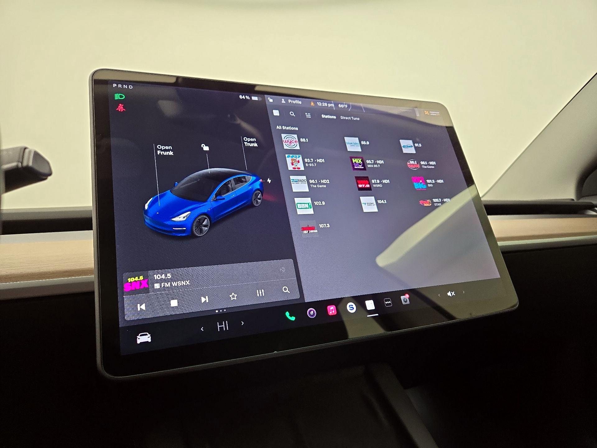 Thumbnail: 2021 Tesla Model 3 - 16