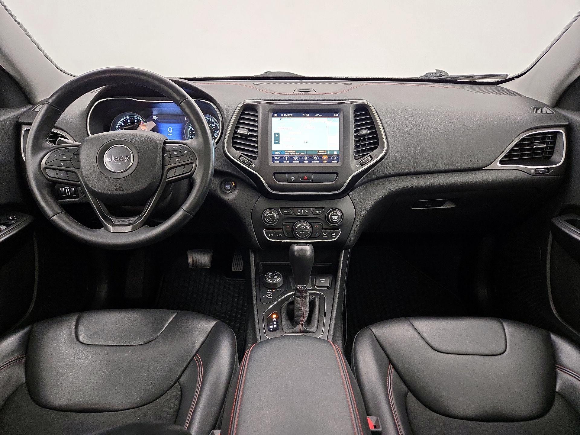 Thumbnail: 2019 Jeep Cherokee - 9