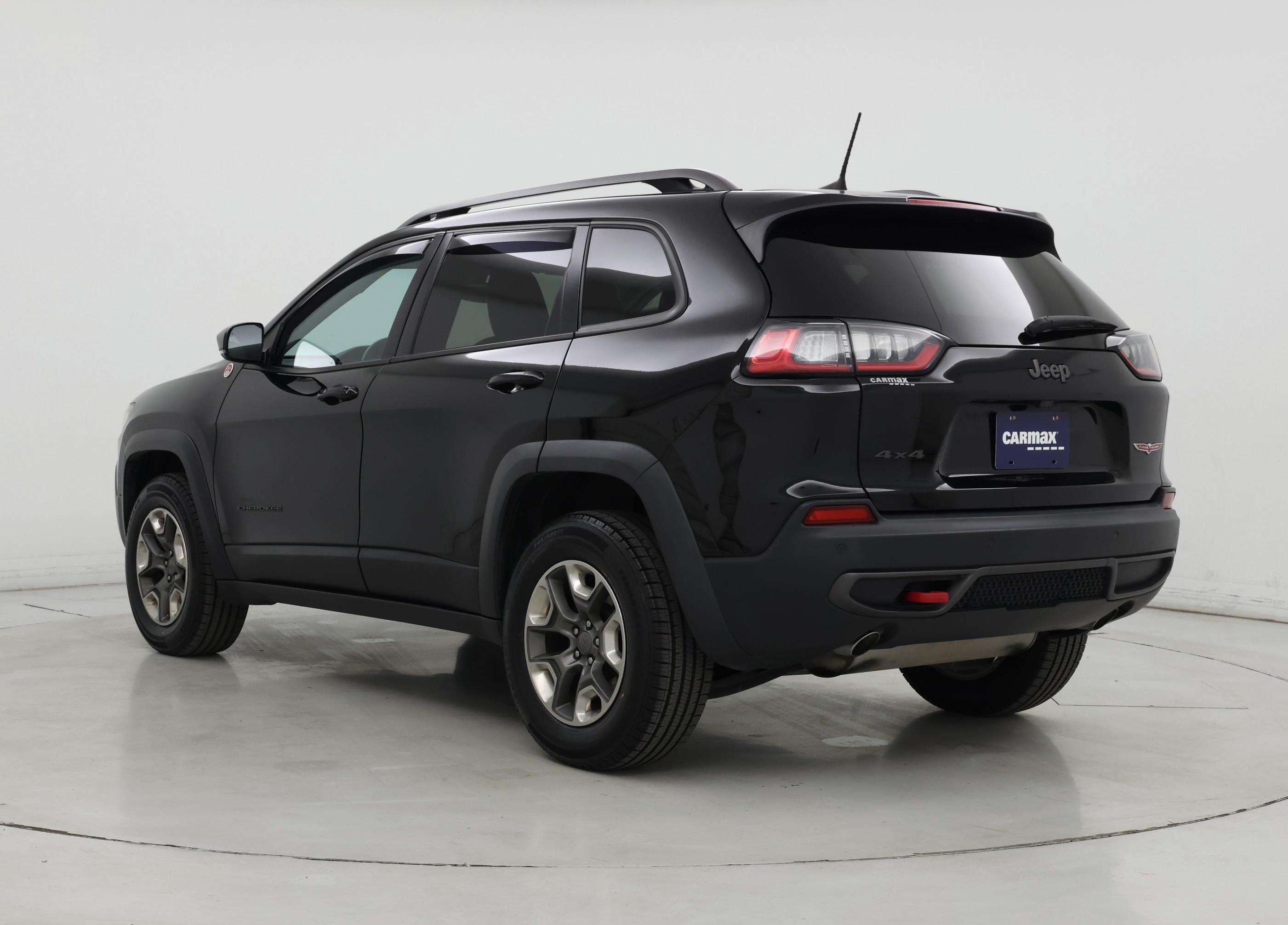 Thumbnail: 2019 Jeep Cherokee - 2