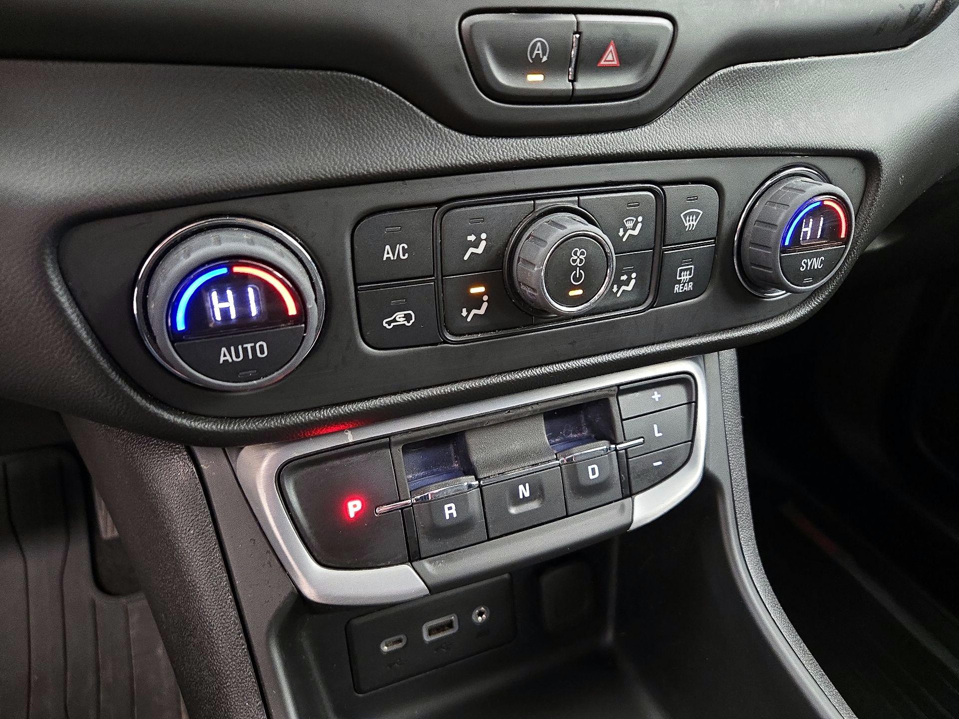 Thumbnail: 2022 GMC Terrain - 16
