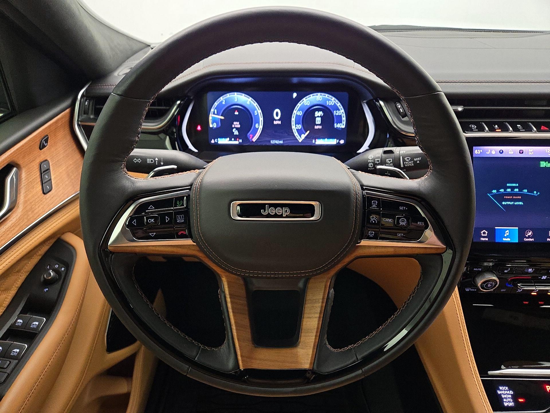 Thumbnail: 2025 Jeep Grand Cherokee - 10