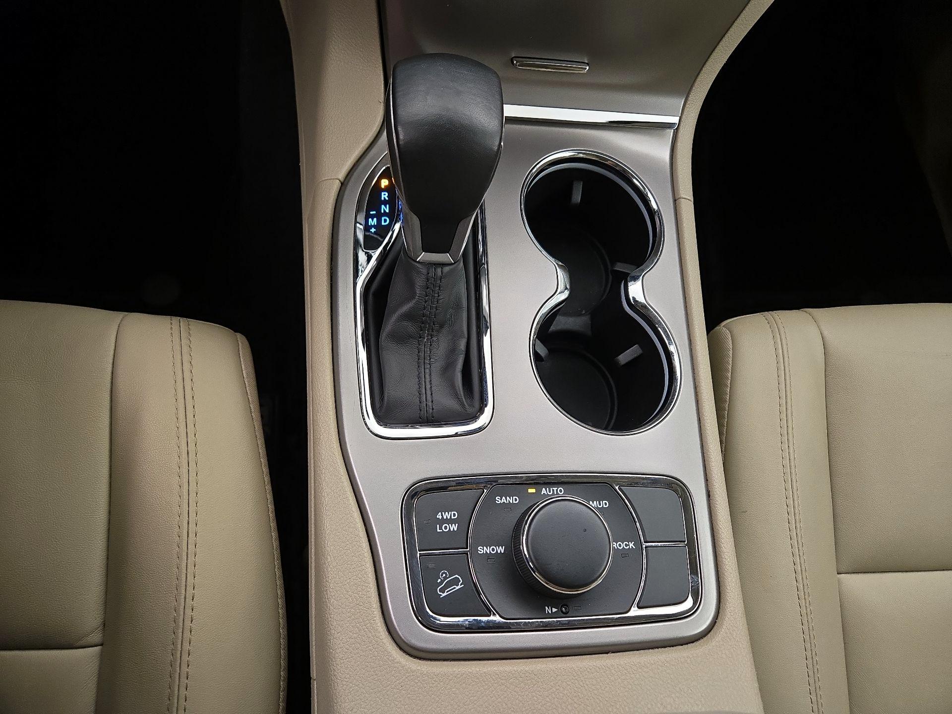 Thumbnail: 2021 Jeep Grand Cherokee - 18