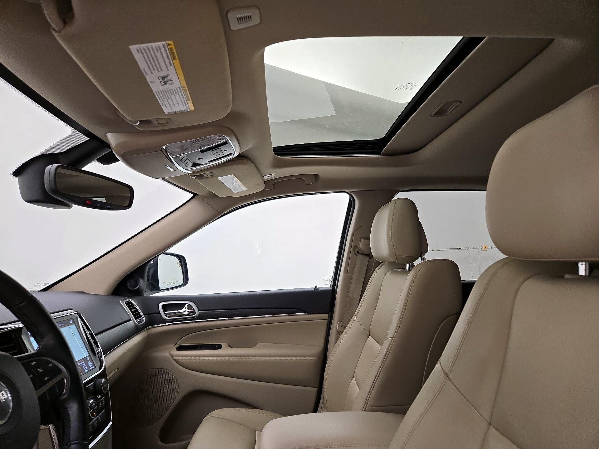 Thumbnail: 2021 Jeep Grand Cherokee - 20