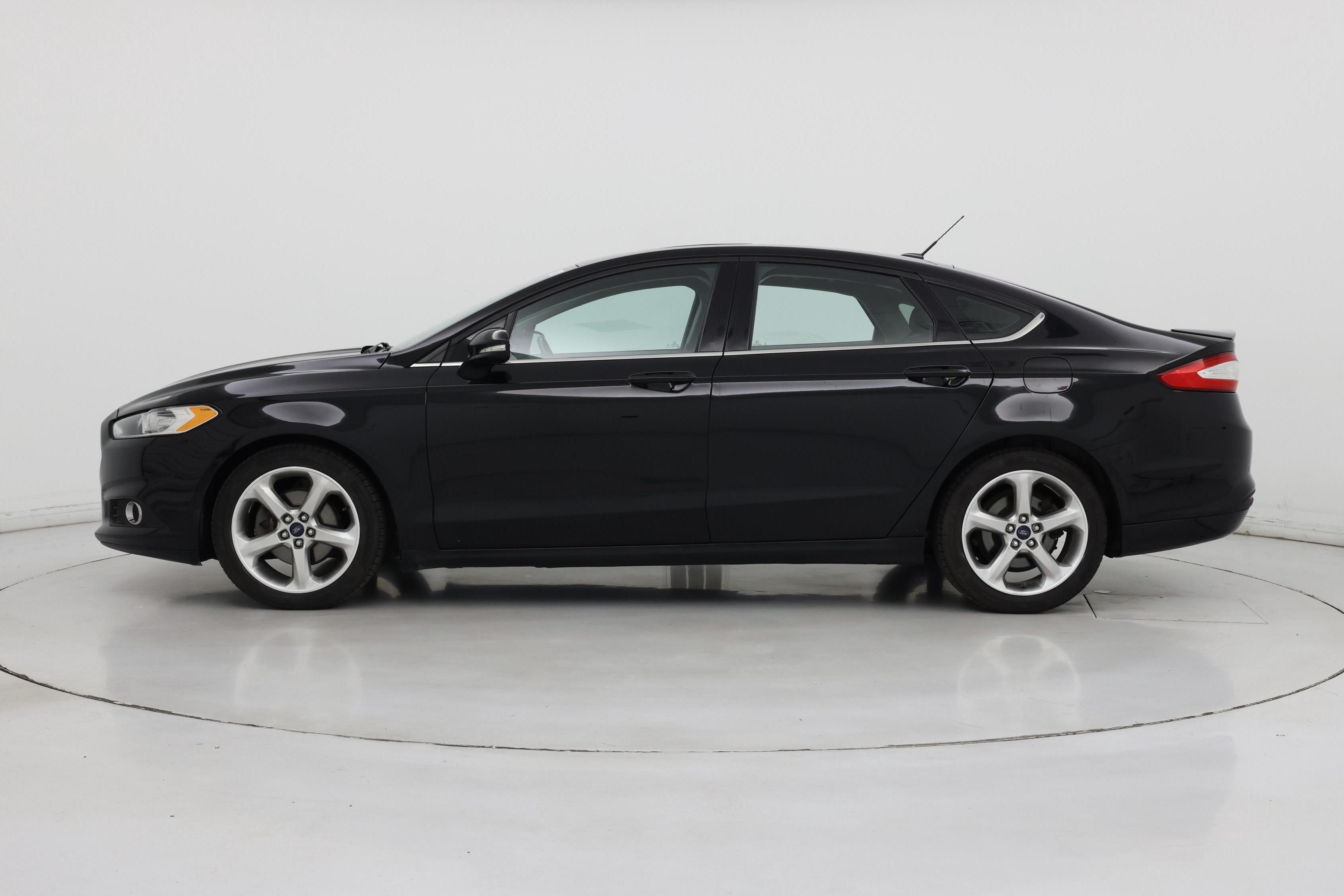 Thumbnail: 2016 Ford Fusion - 3