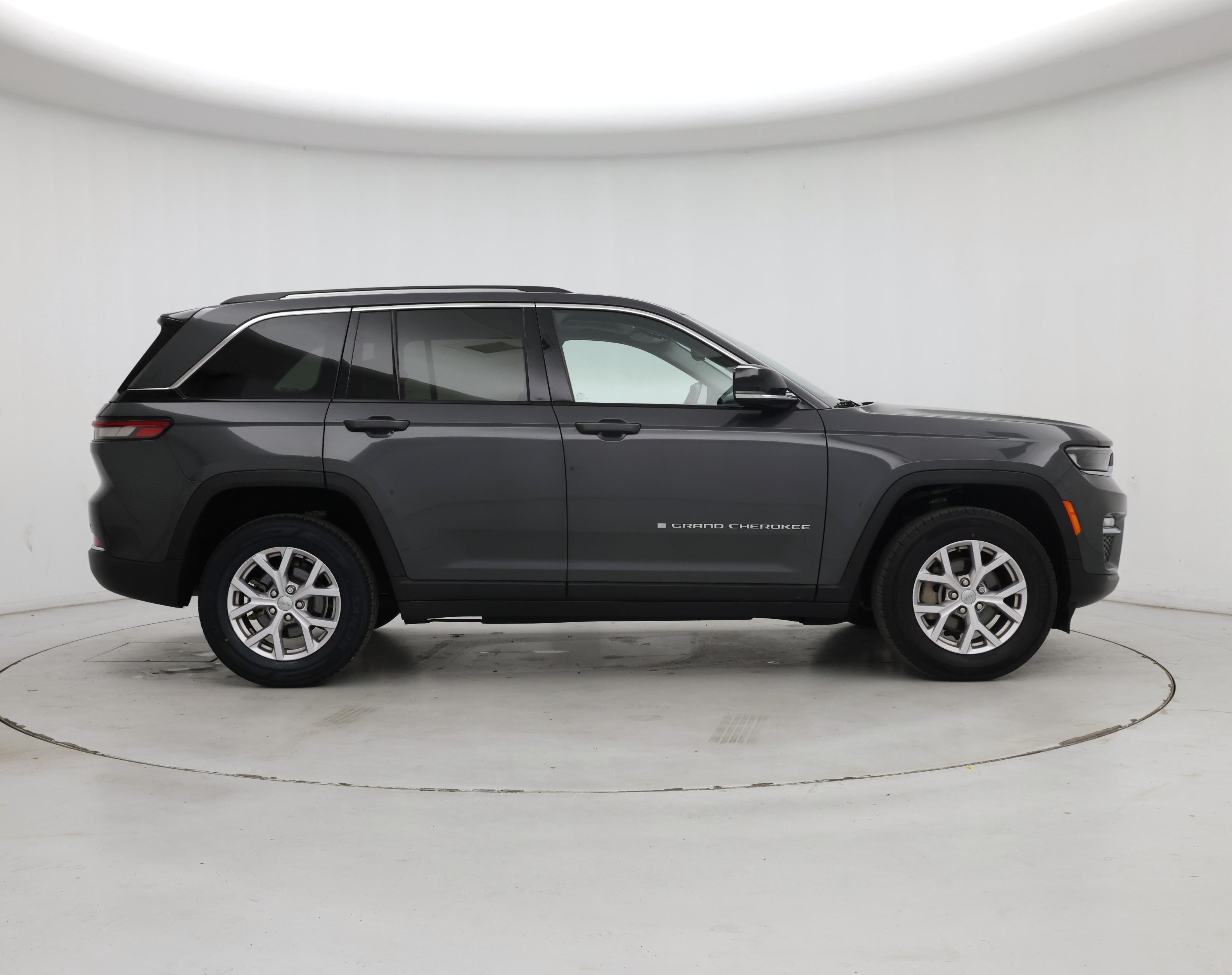Thumbnail: 2022 Jeep Grand Cherokee - 7