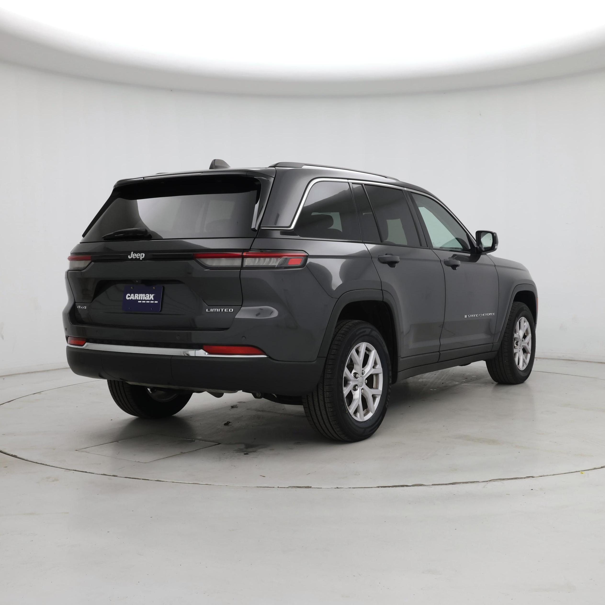 Thumbnail: 2022 Jeep Grand Cherokee - 8