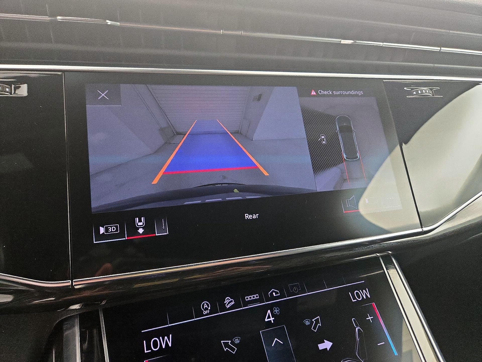 Thumbnail: 2022 Audi Q7 - 15