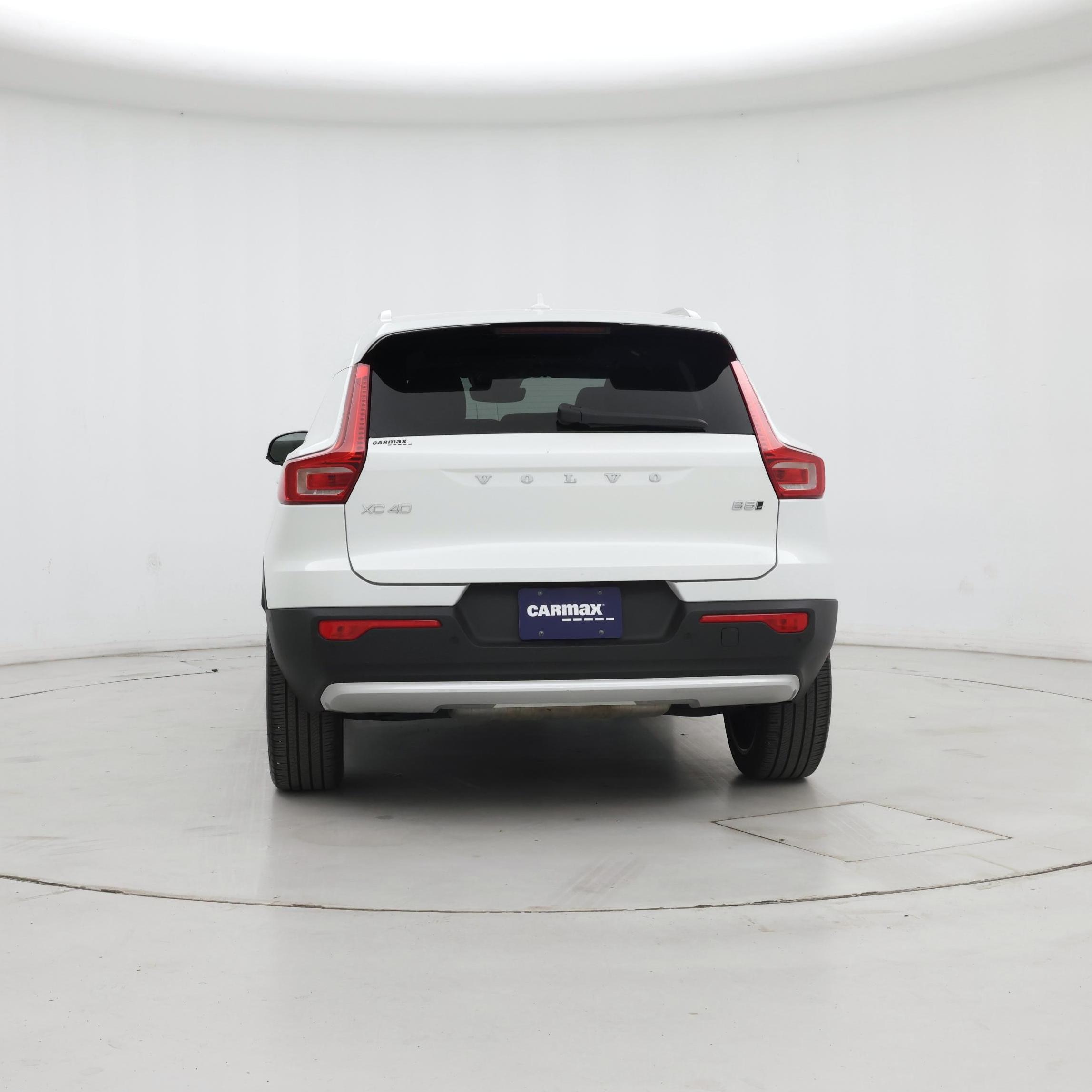 Thumbnail: 2023 Volvo XC40 - 6