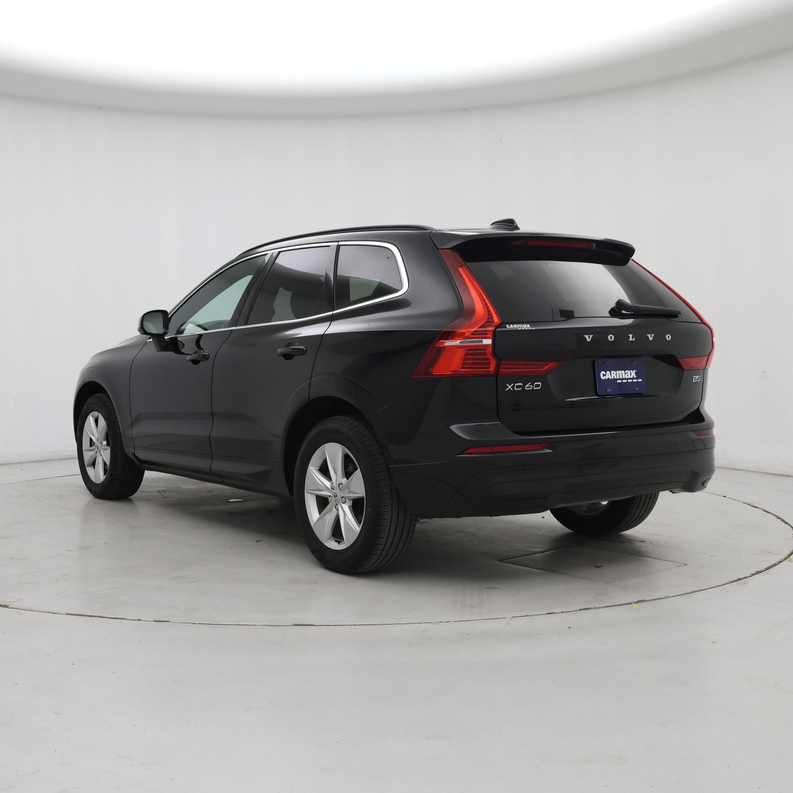 Thumbnail: 2022 Volvo XC60 - 2