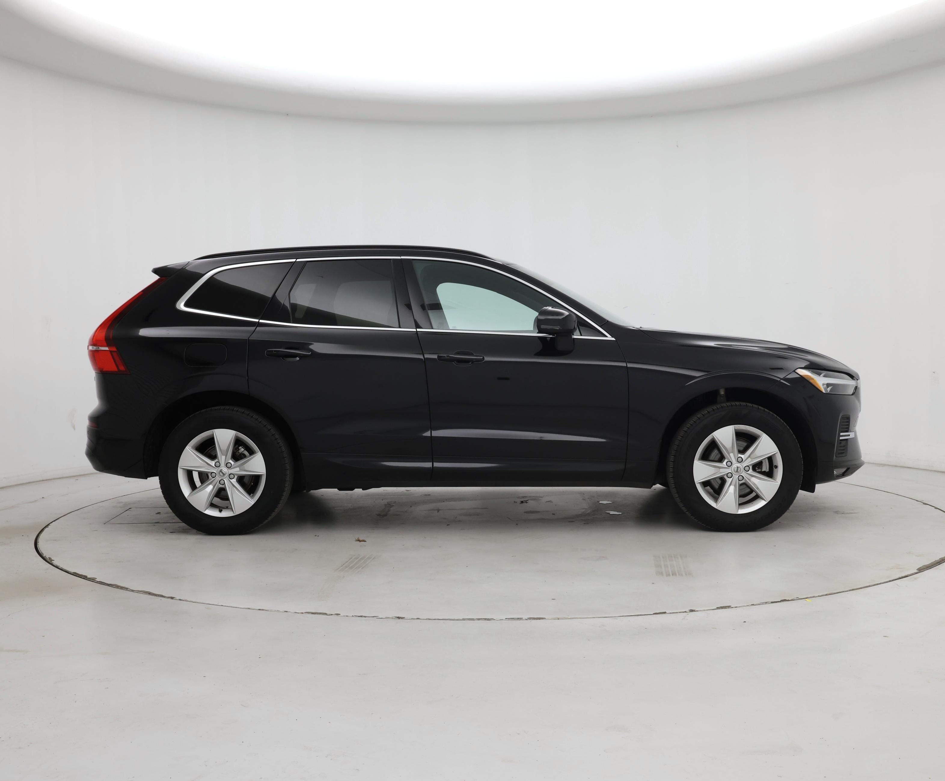 Thumbnail: 2022 Volvo XC60 - 7
