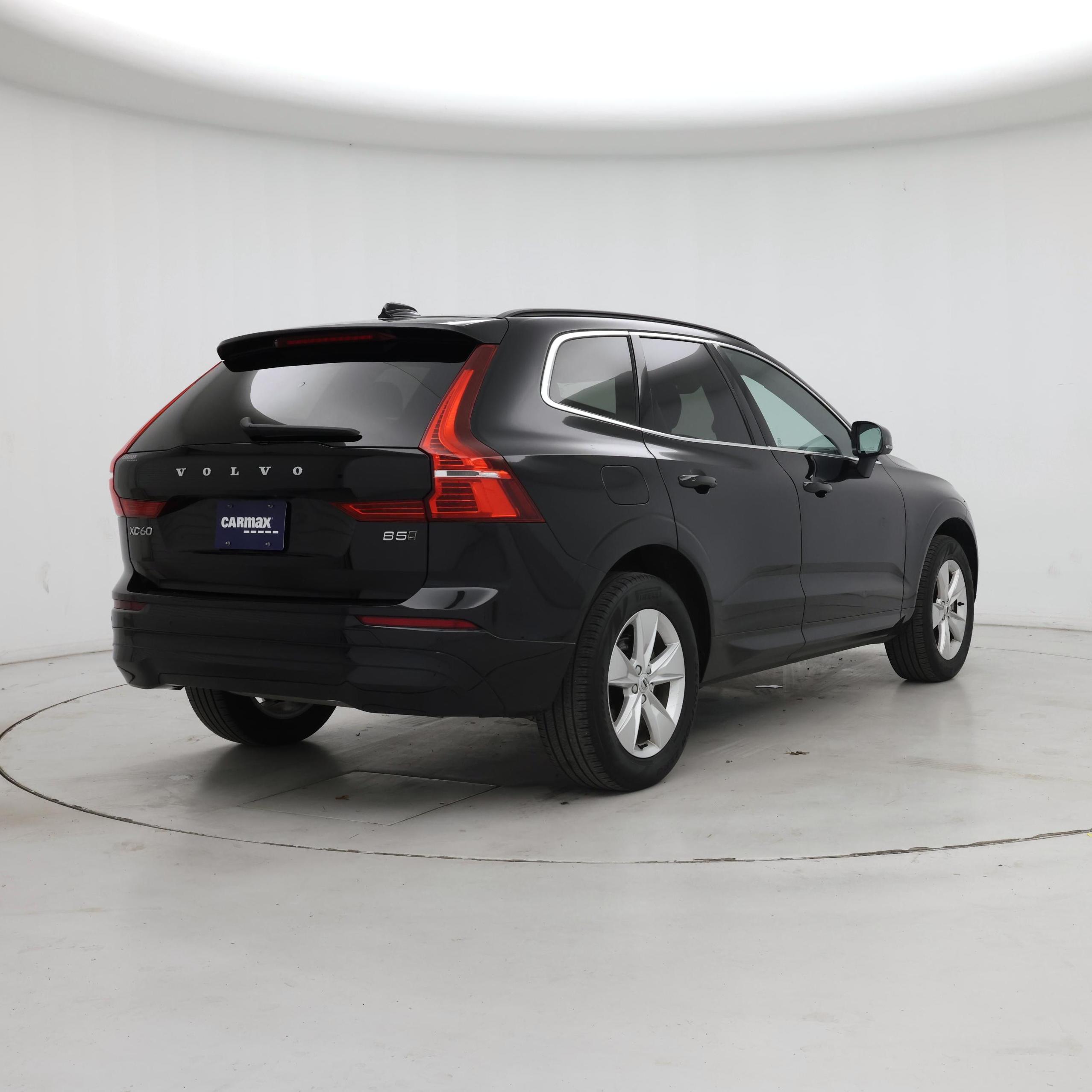Thumbnail: 2022 Volvo XC60 - 8