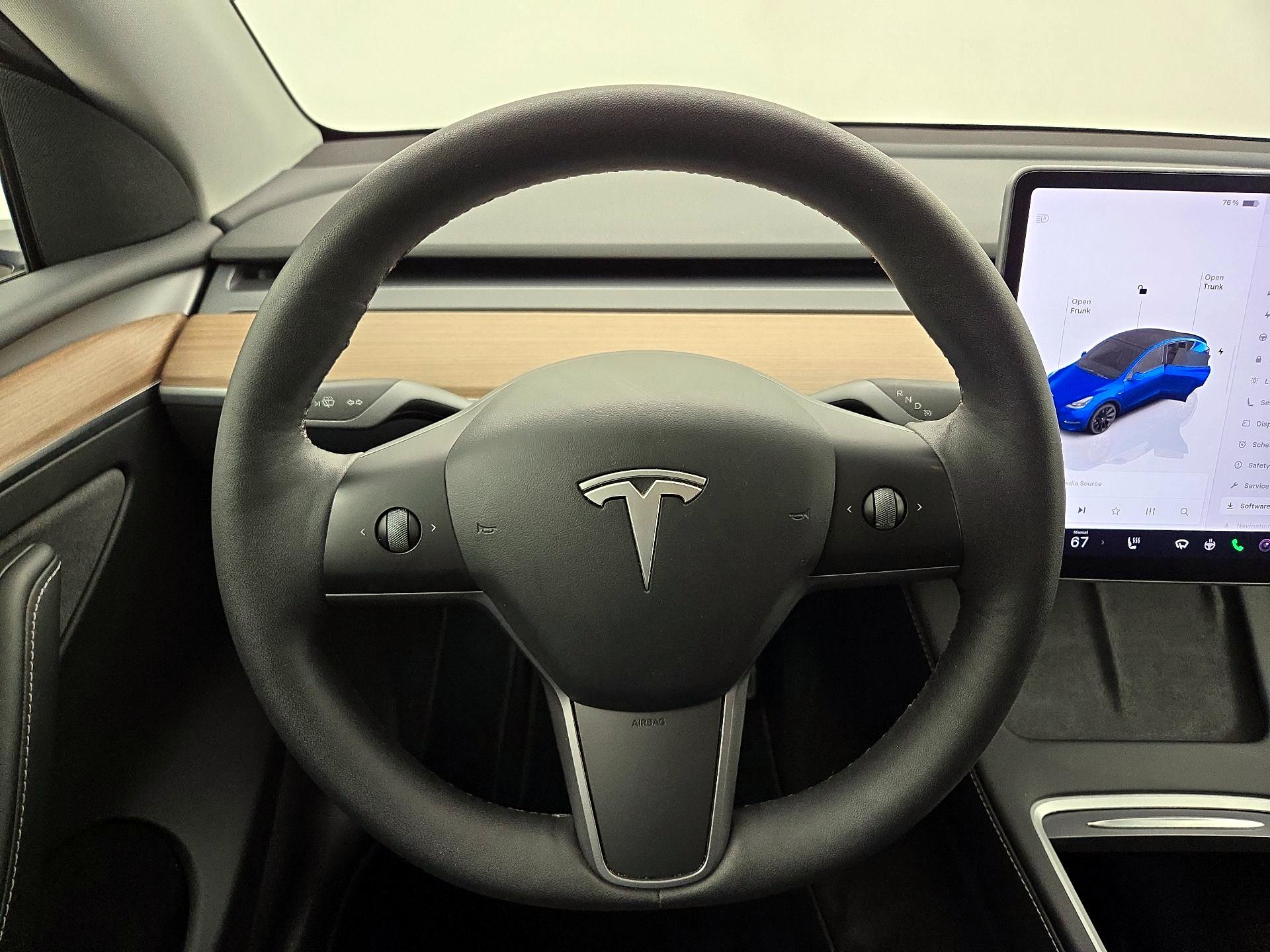 Thumbnail: 2023 Tesla Model Y - 10