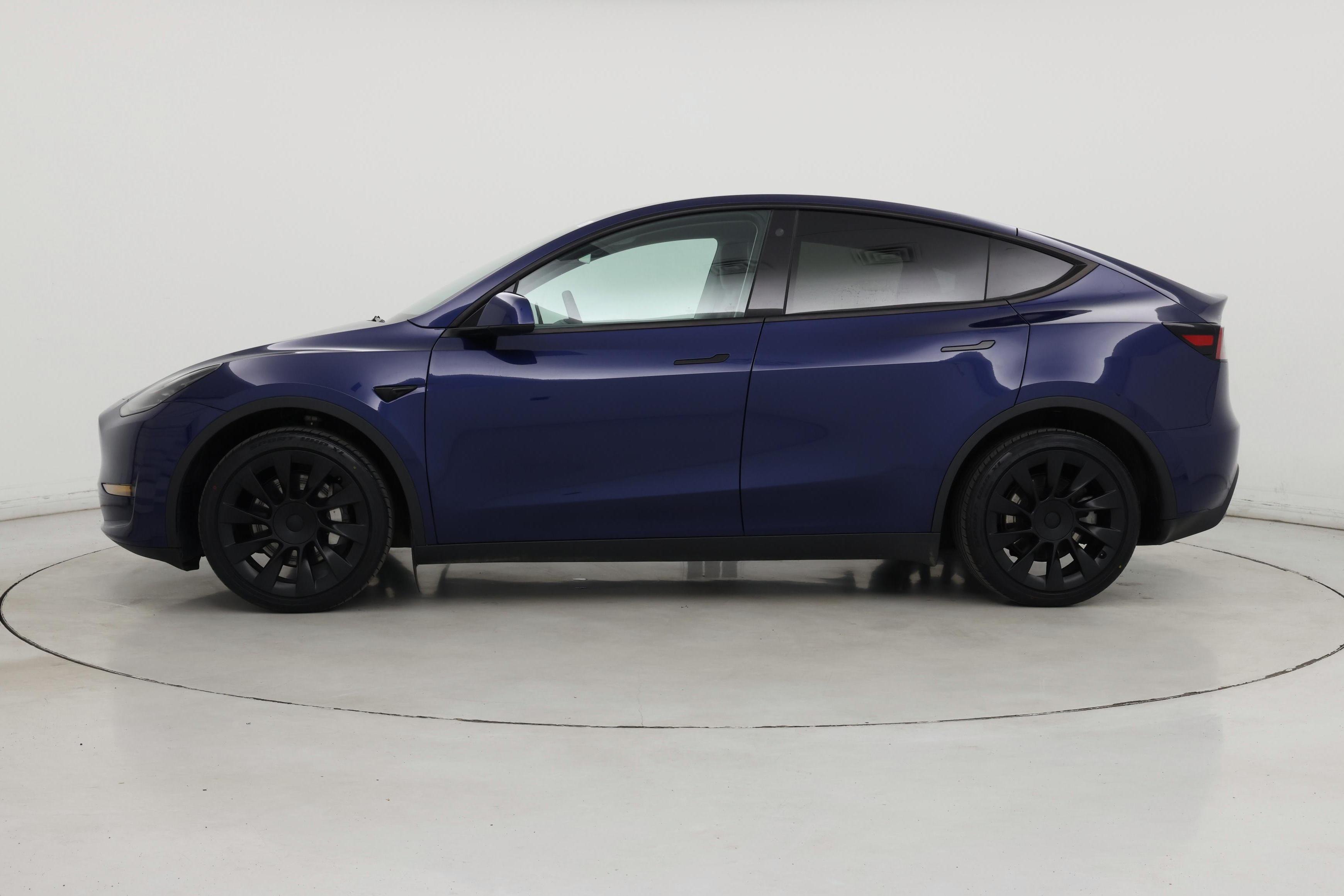 Thumbnail: 2023 Tesla Model Y - 3