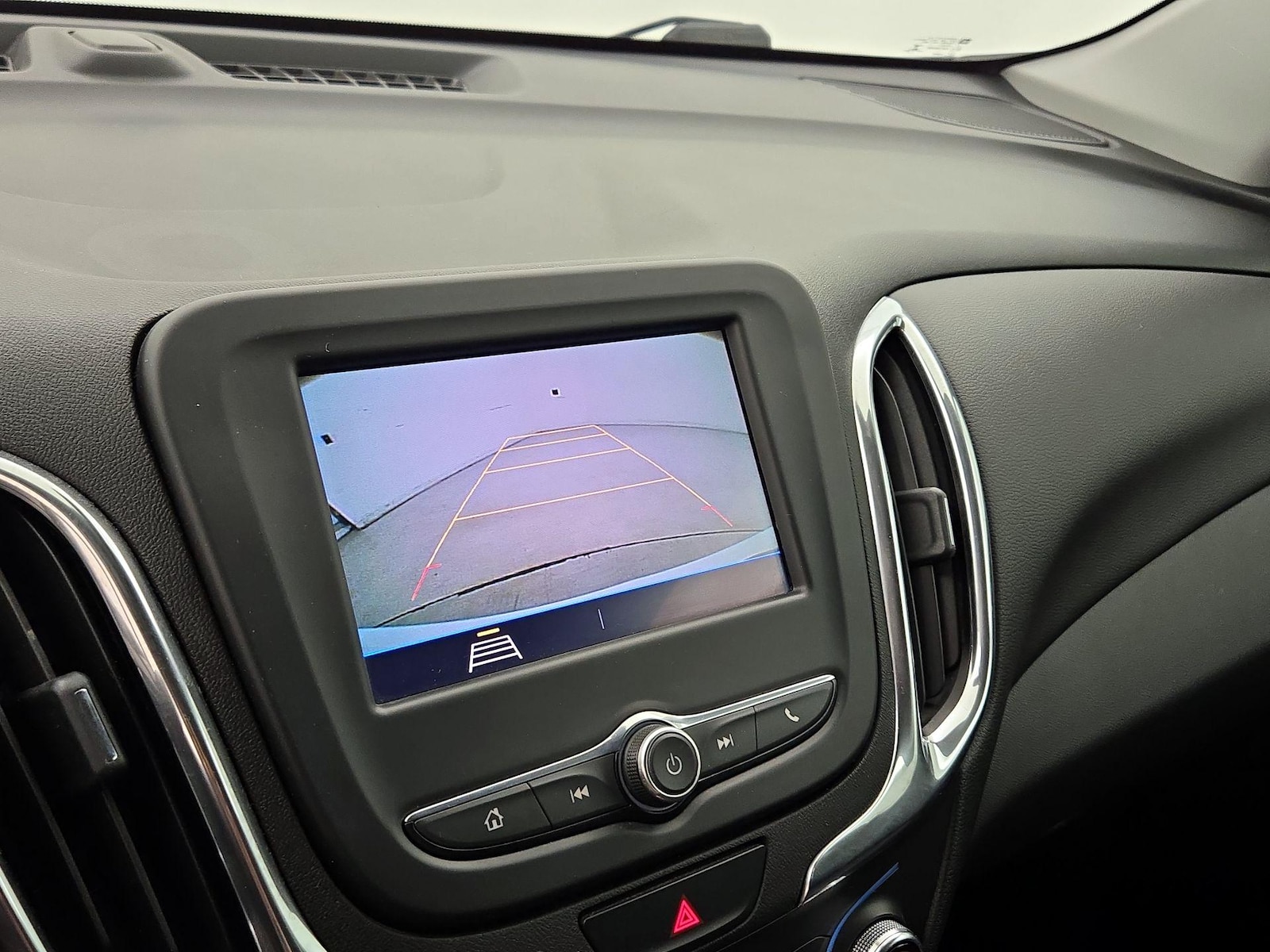 2020 Chevrolet Equinox LT - Photo 15