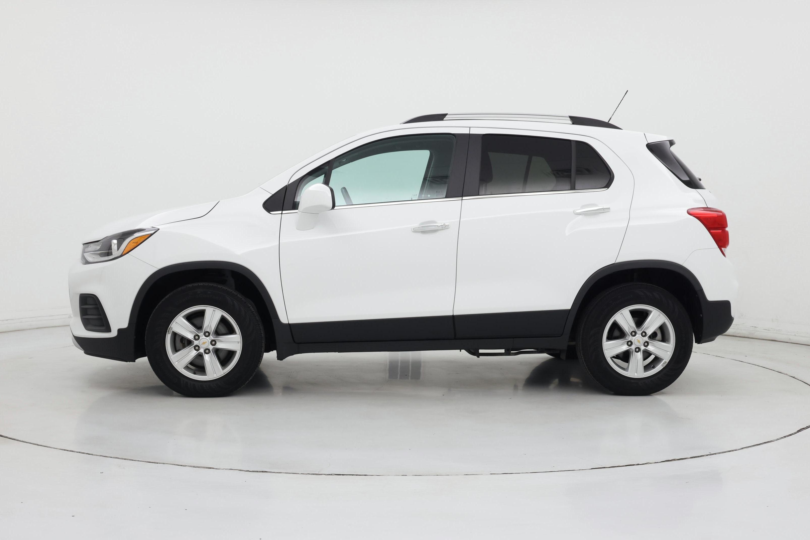 Thumbnail: 2020 Chevrolet Trax - 3