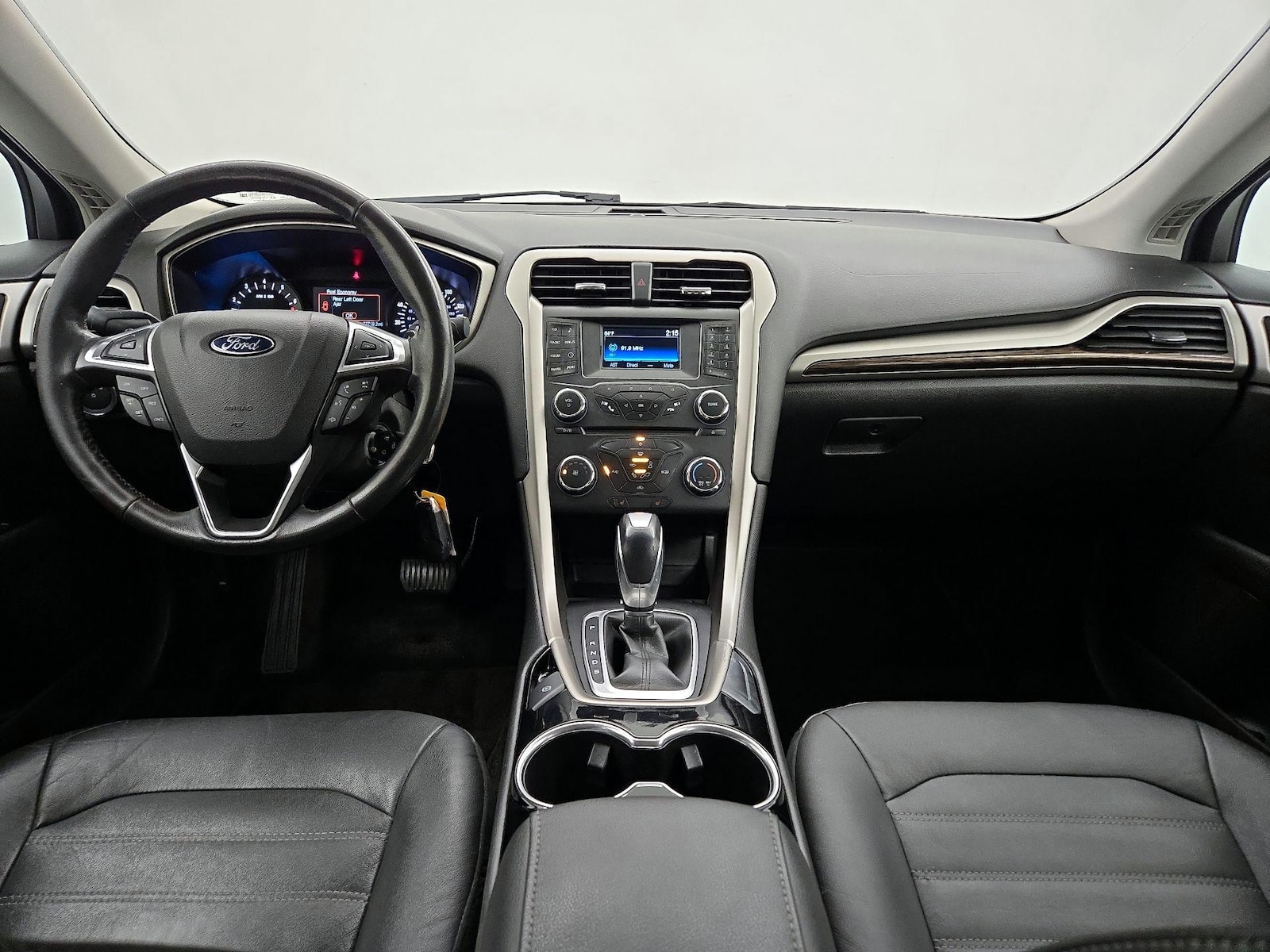 2015 Ford Fusion SE - Photo 10