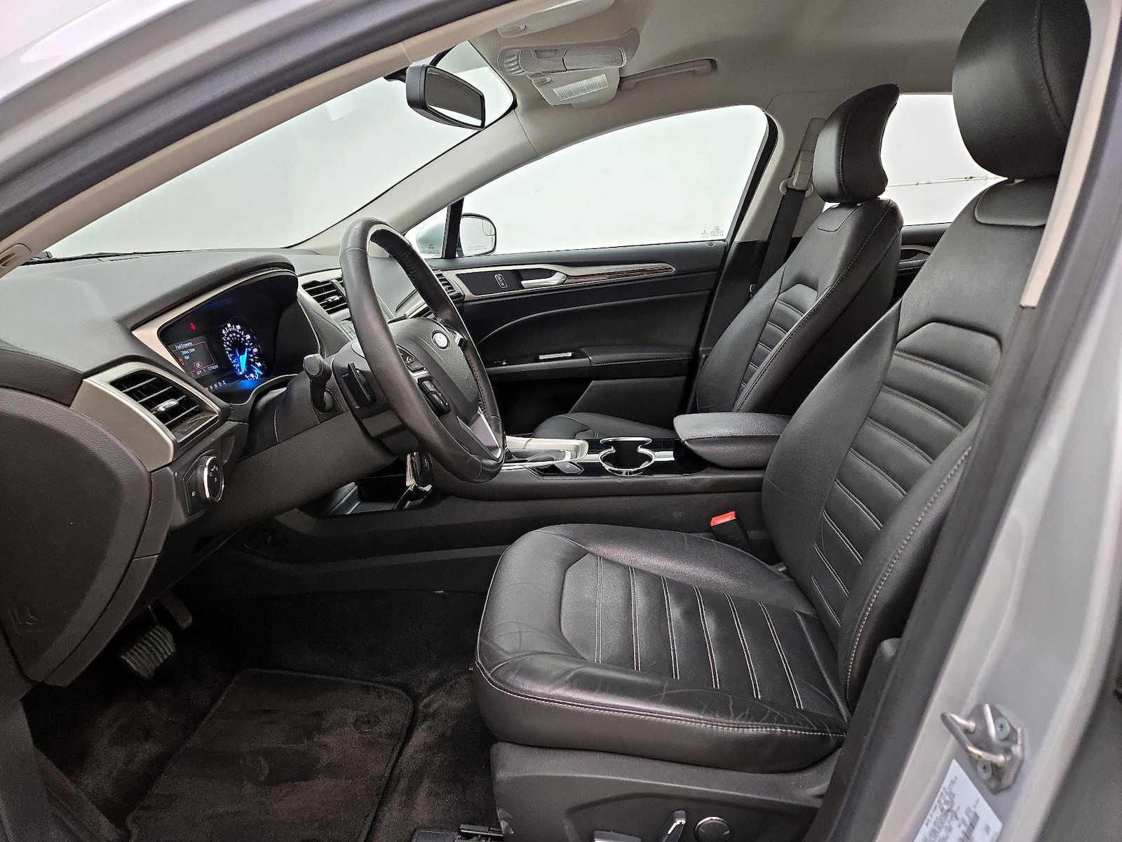 2015 Ford Fusion SE - Photo 12