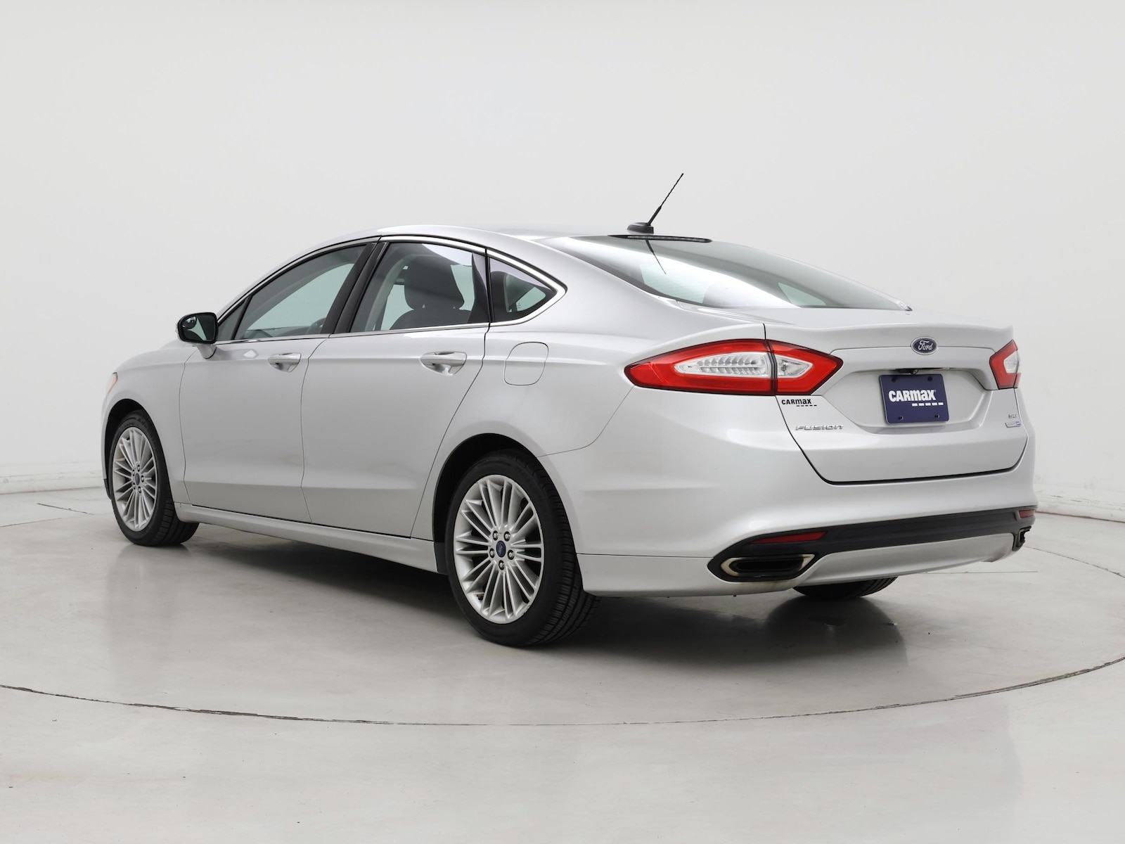 2015 Ford Fusion SE - Photo 3