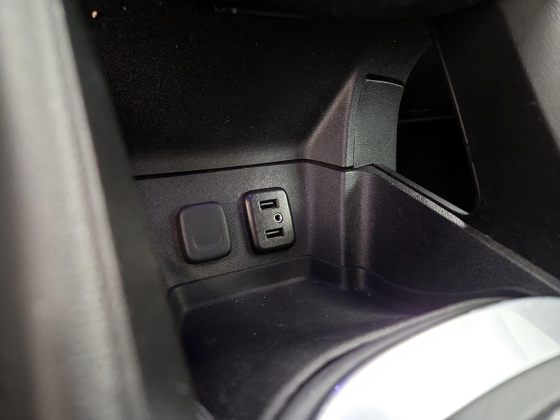 Thumbnail: 2017 Chevrolet Volt - 18