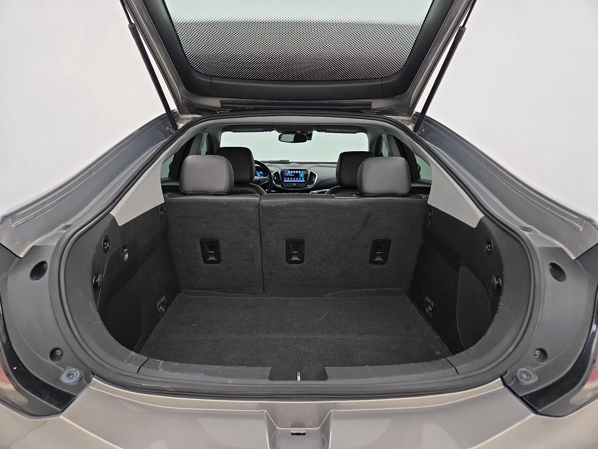 Thumbnail: 2017 Chevrolet Volt - 20