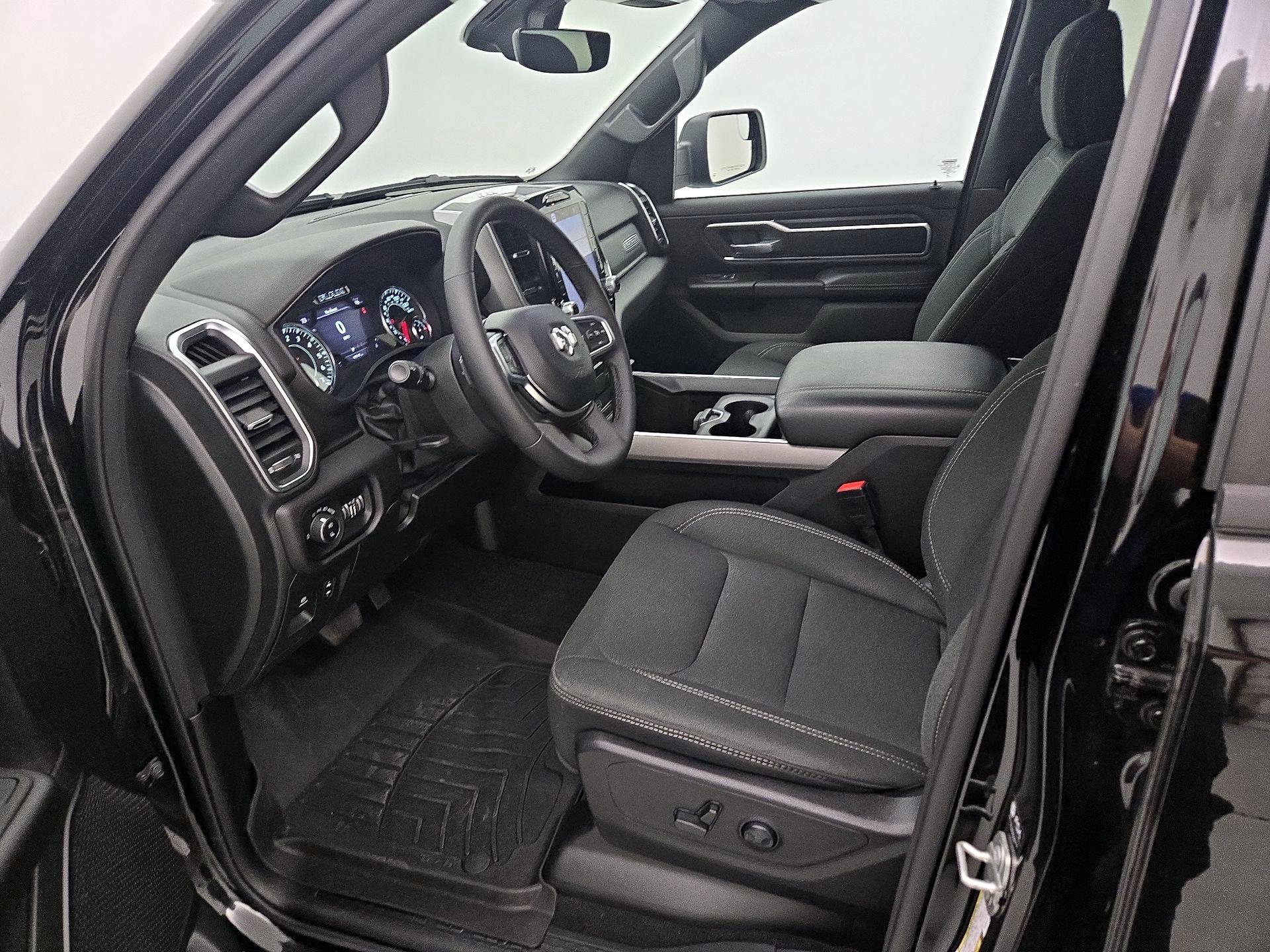 Thumbnail: 2025 RAM 1500 - 11
