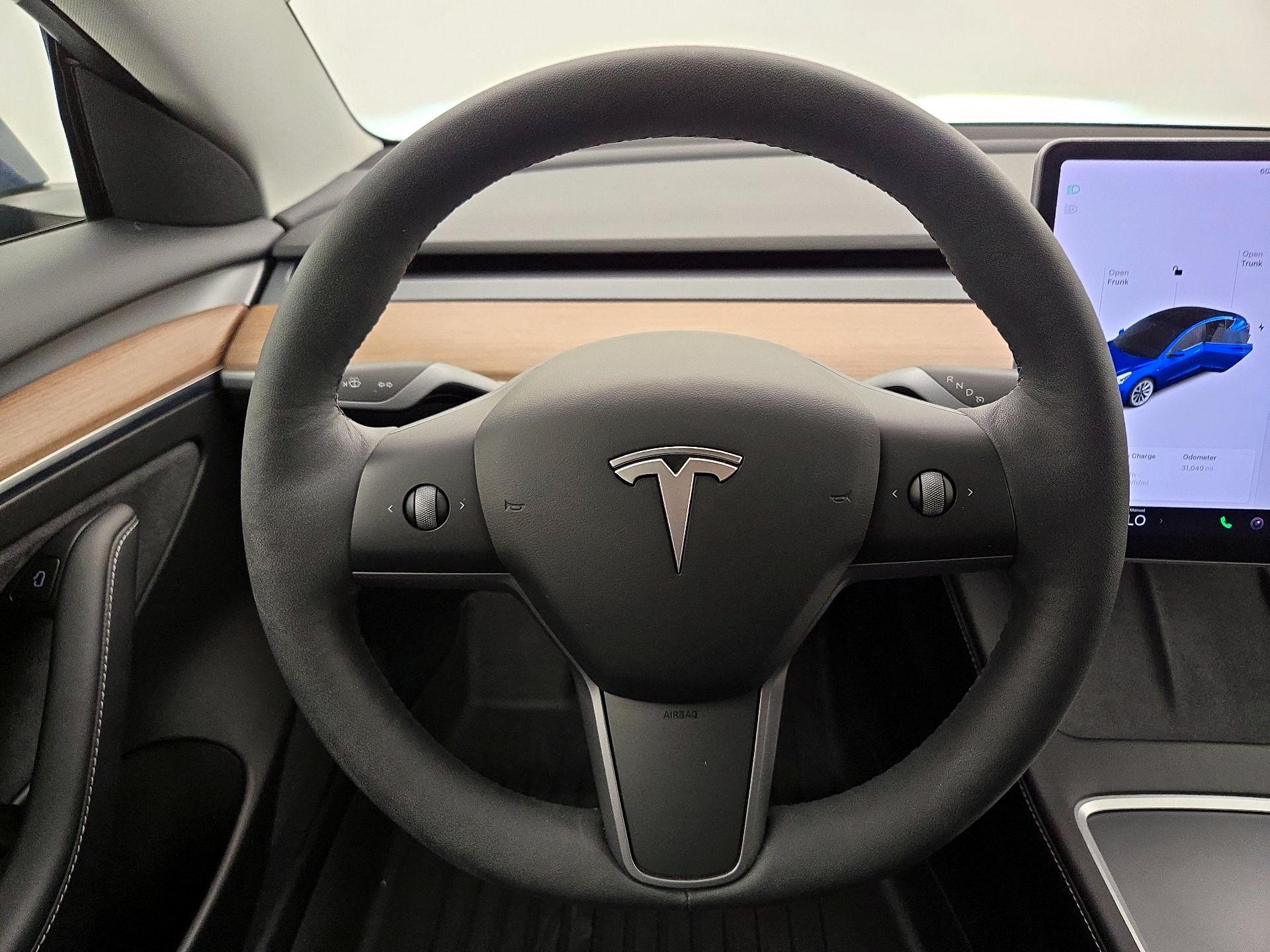 Thumbnail: 2021 Tesla Model 3 - 10