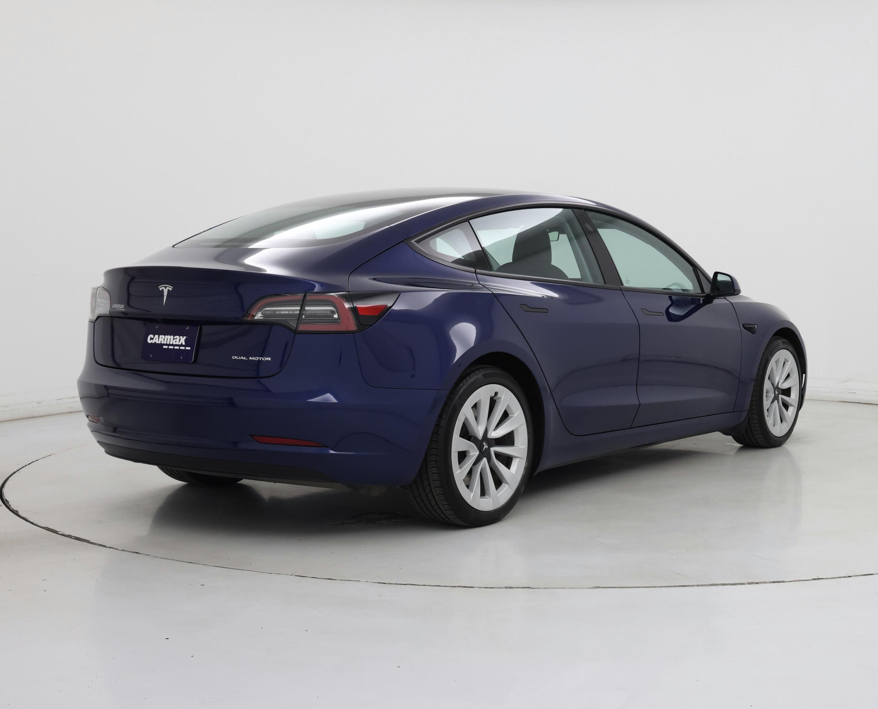 Thumbnail: 2021 Tesla Model 3 - 8