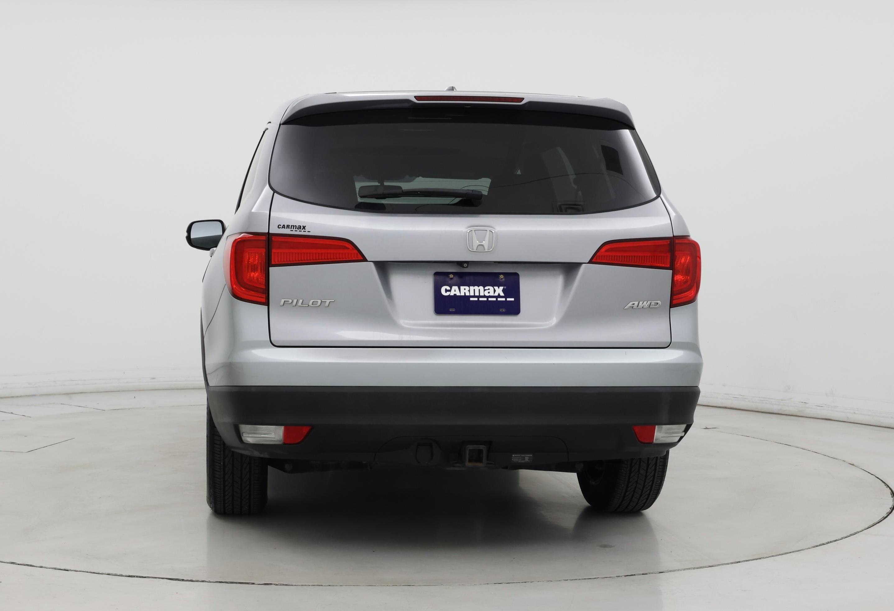 Thumbnail: 2017 Honda Pilot - 6
