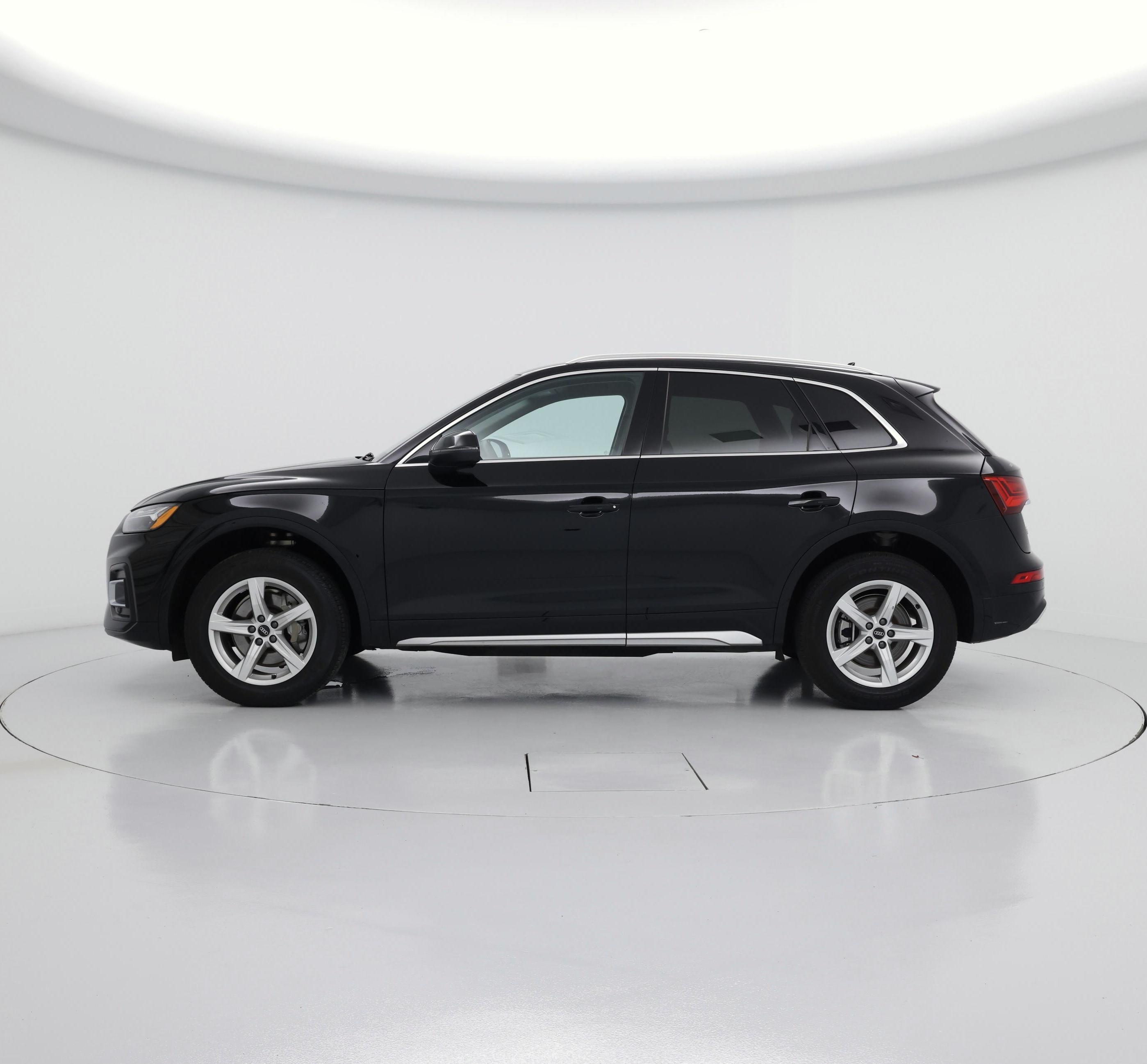 Thumbnail: 2023 Audi Q5 - 3