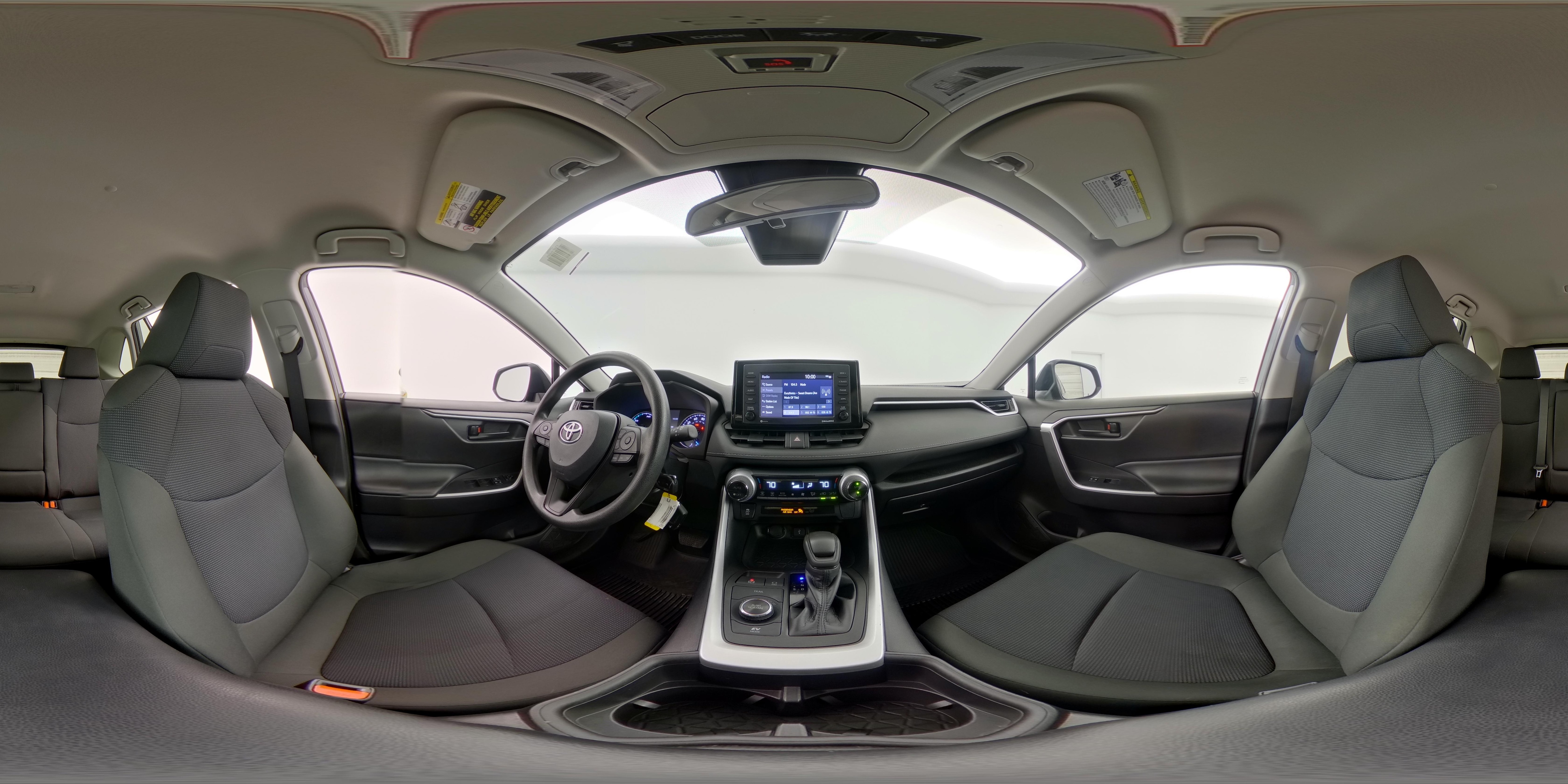 2022 Toyota RAV4 LE - Photo 24