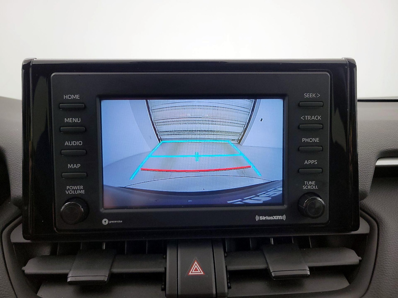 2022 Toyota RAV4 LE - Photo 15