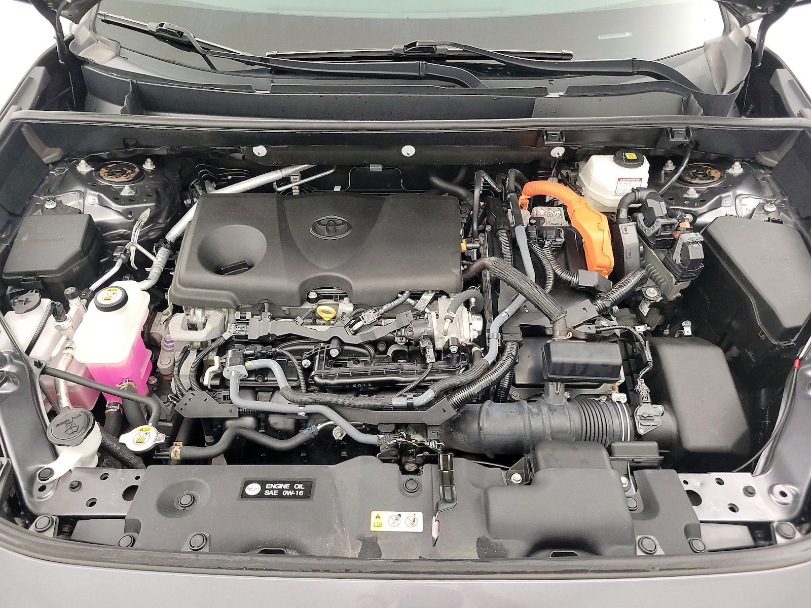 2022 Toyota RAV4 LE - Photo 22