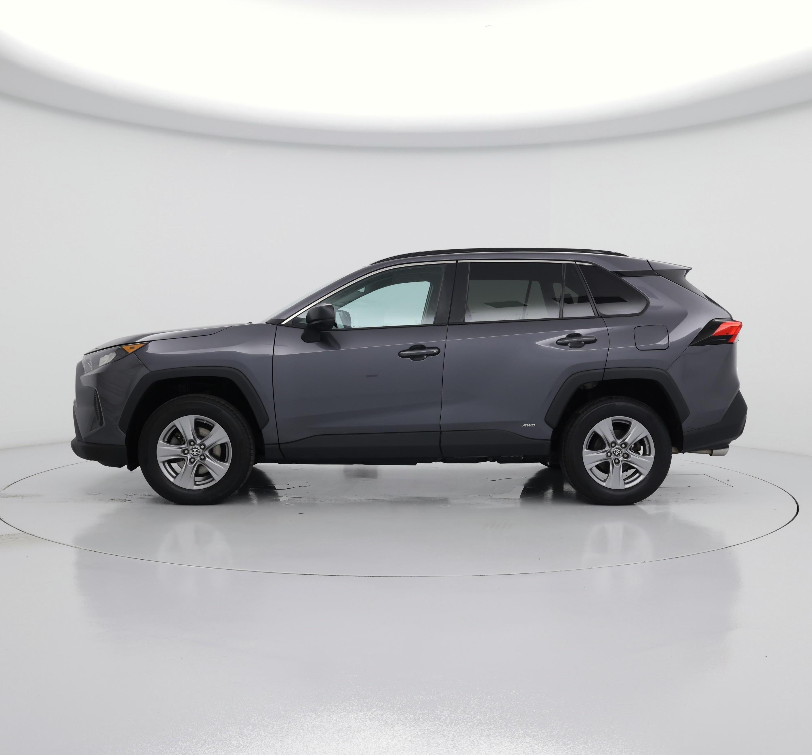 Thumbnail: 2022 Toyota RAV4 - 3