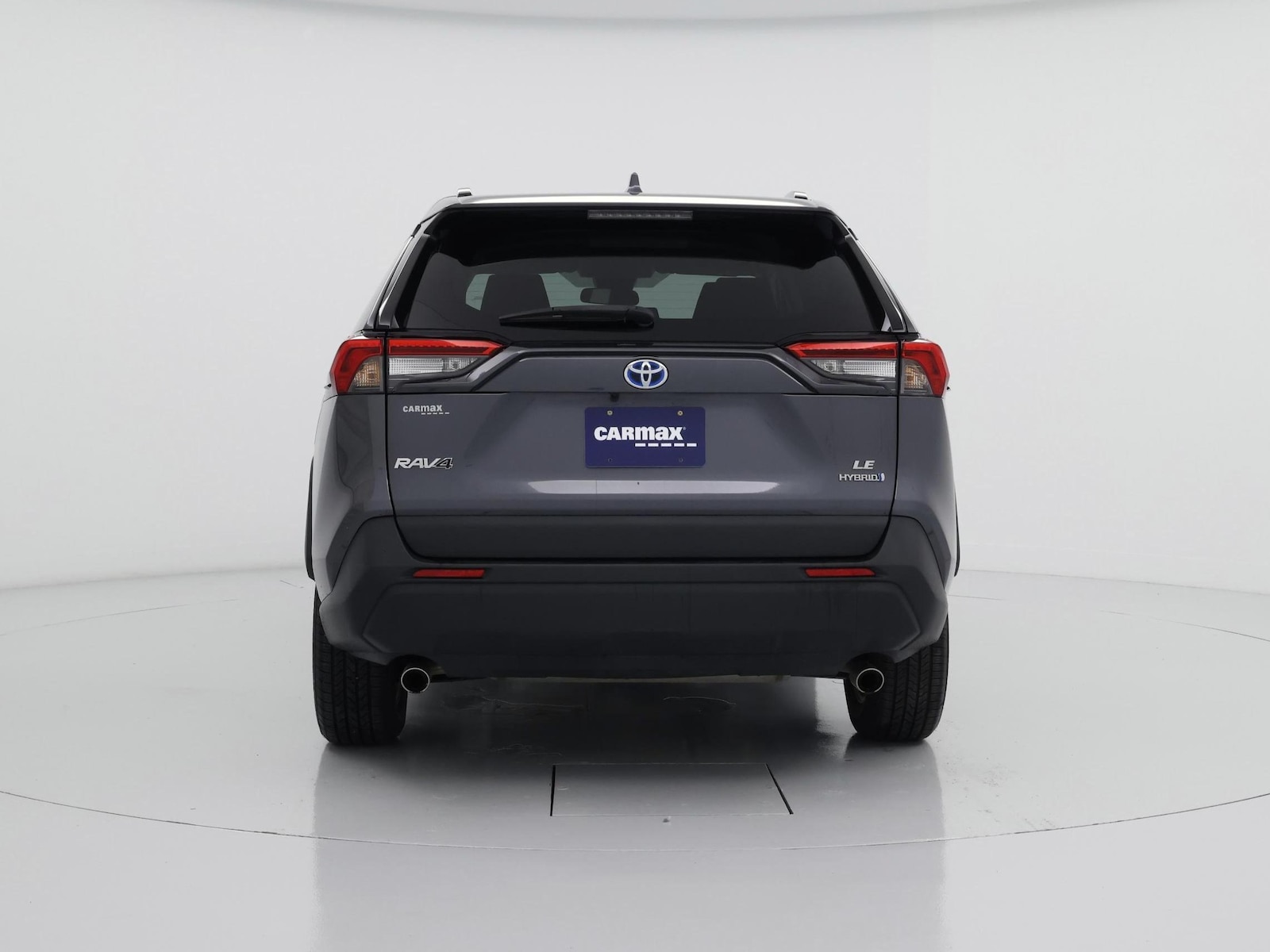 2022 Toyota RAV4 LE - Photo 7