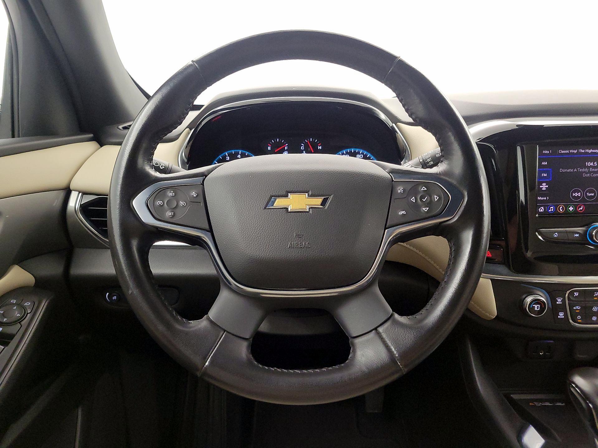 Thumbnail: 2022 Chevrolet Traverse - 10