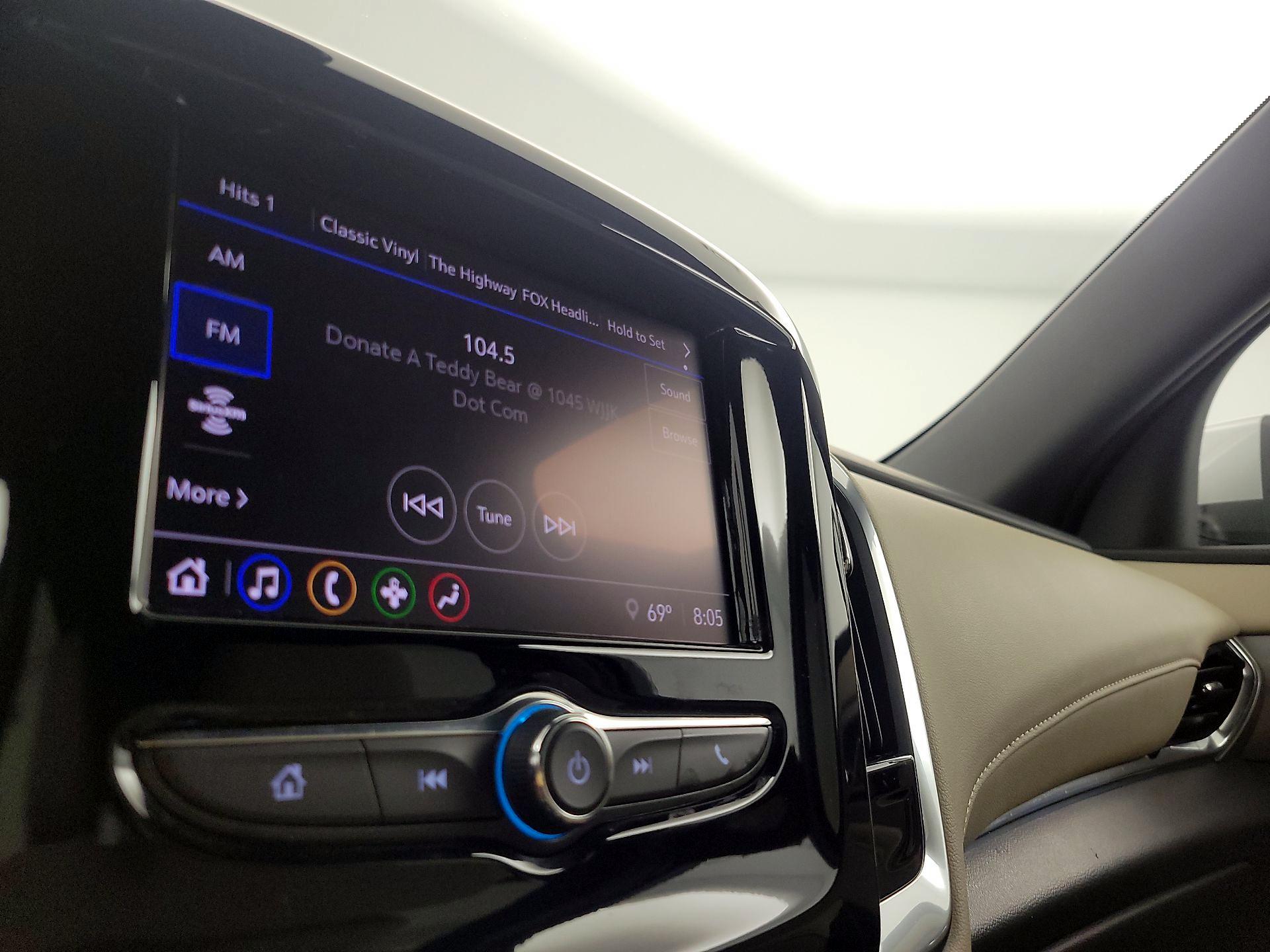 Thumbnail: 2022 Chevrolet Traverse - 15