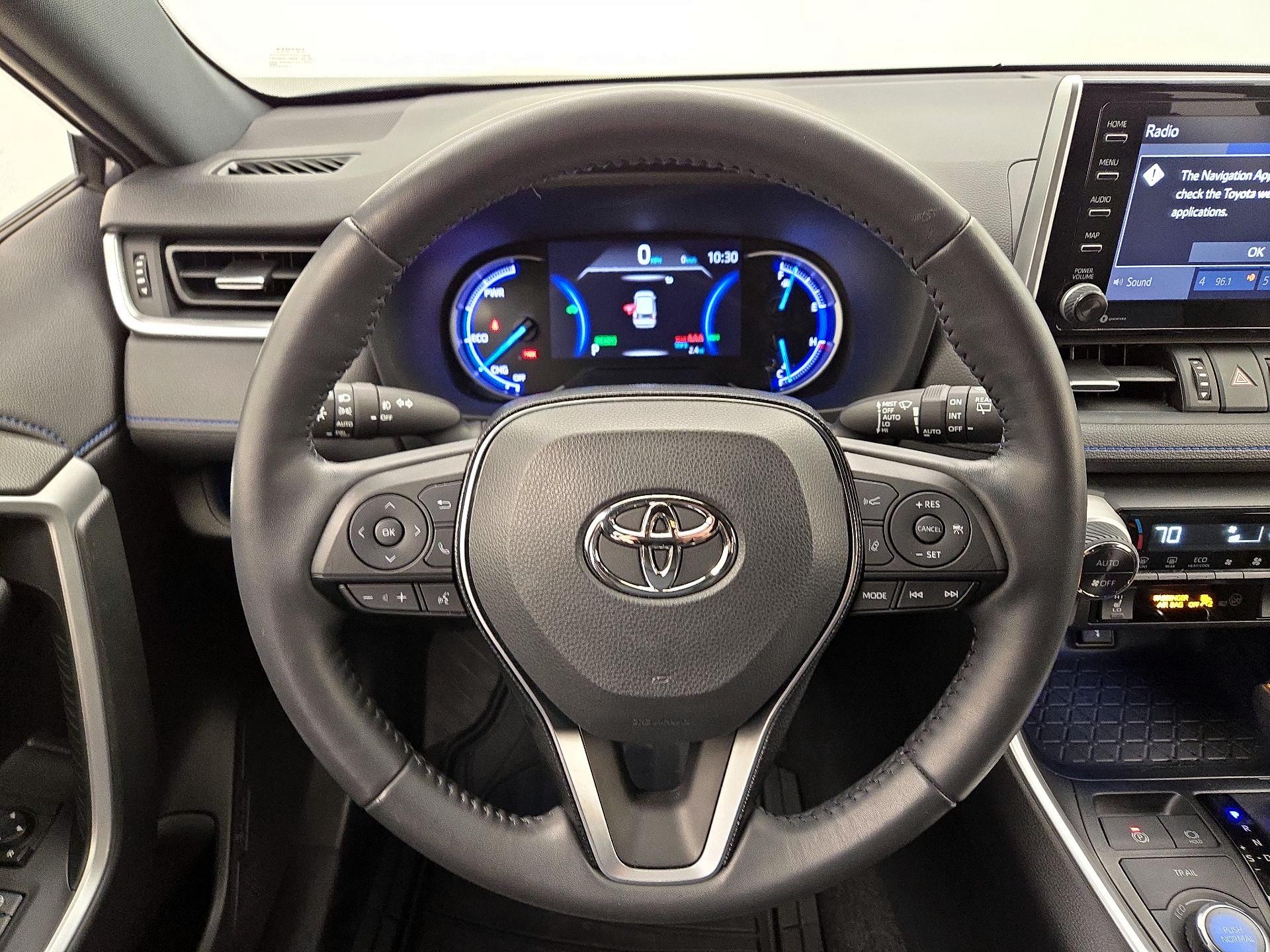 Thumbnail: 2020 Toyota RAV4 - 10