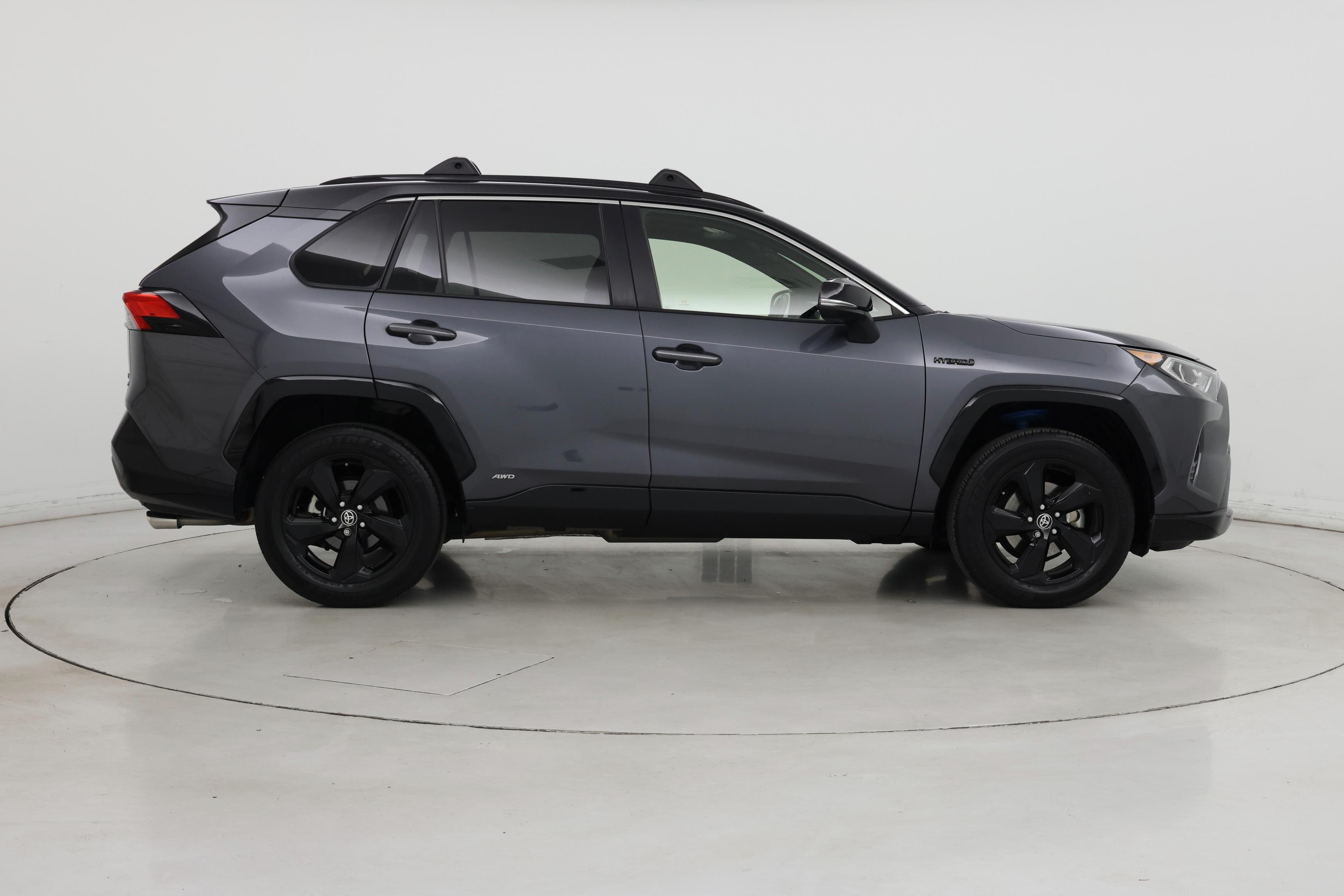 Thumbnail: 2020 Toyota RAV4 - 7