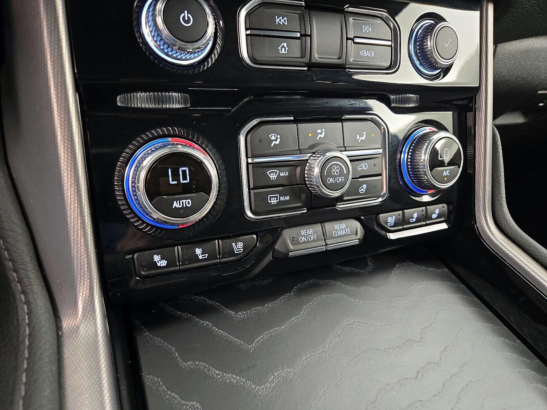 Thumbnail: 2024 GMC Yukon - 17