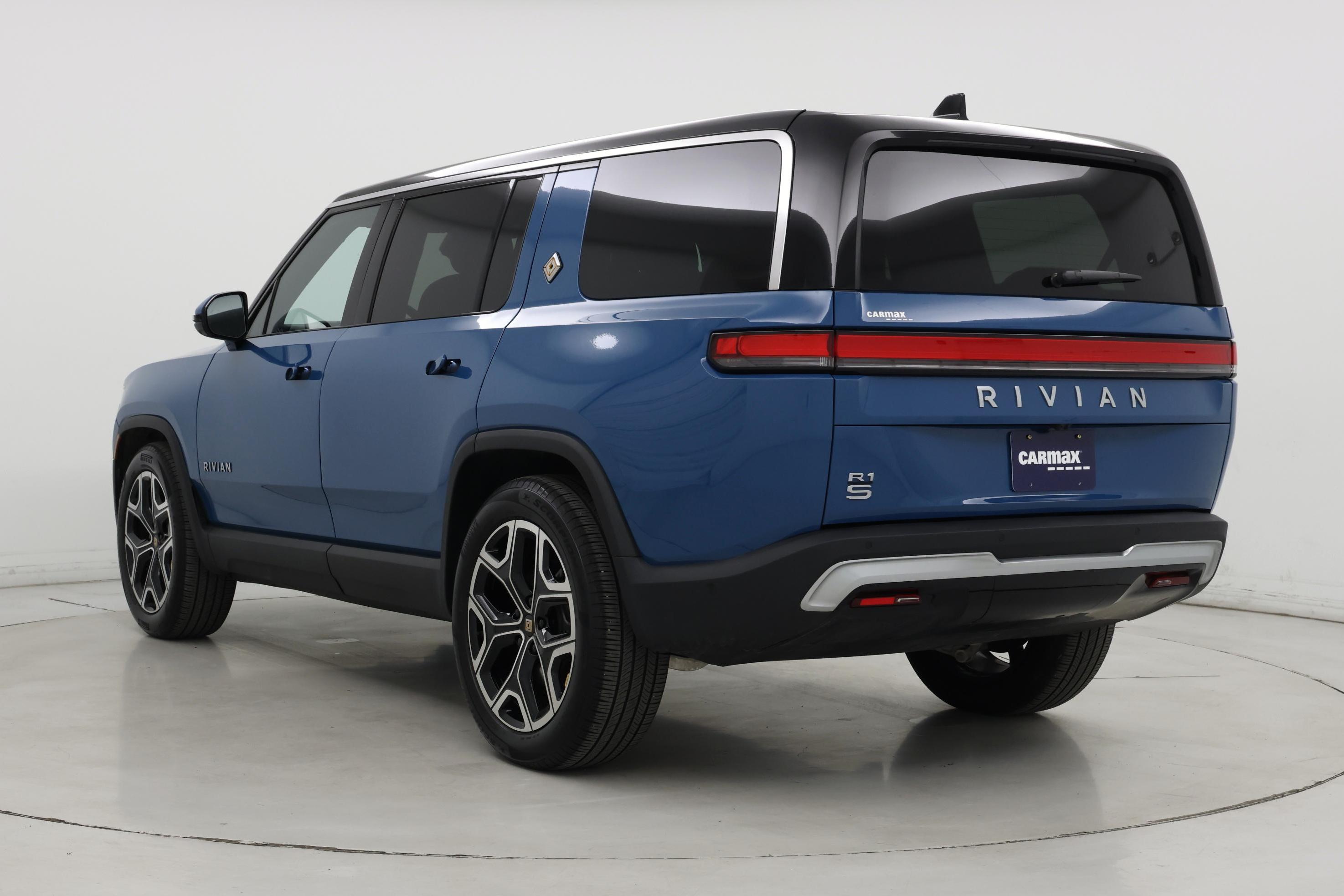 Thumbnail: 2025 Rivian R1S - 2