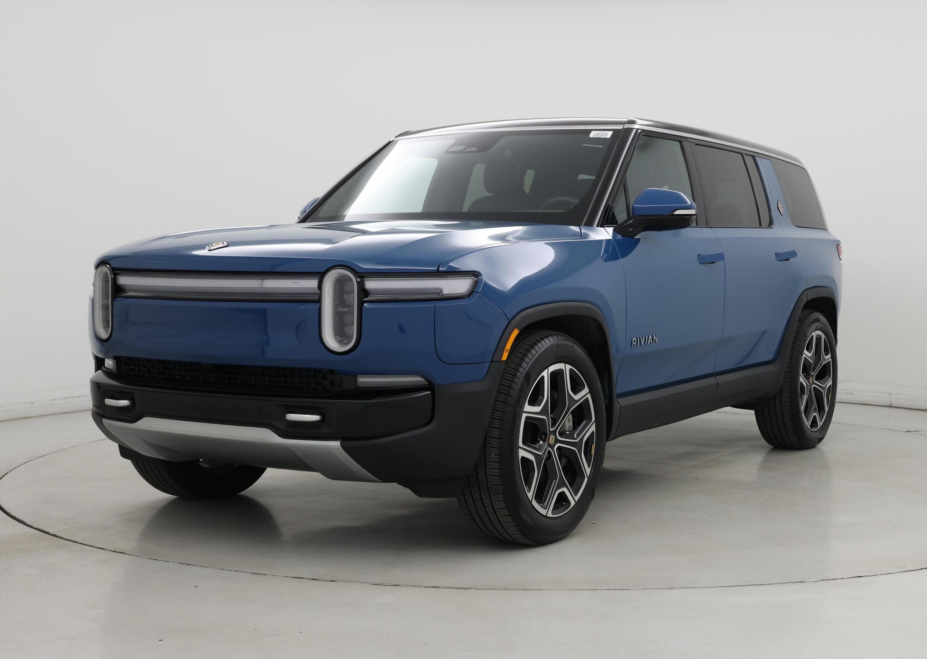 Thumbnail: 2025 Rivian R1S - 4