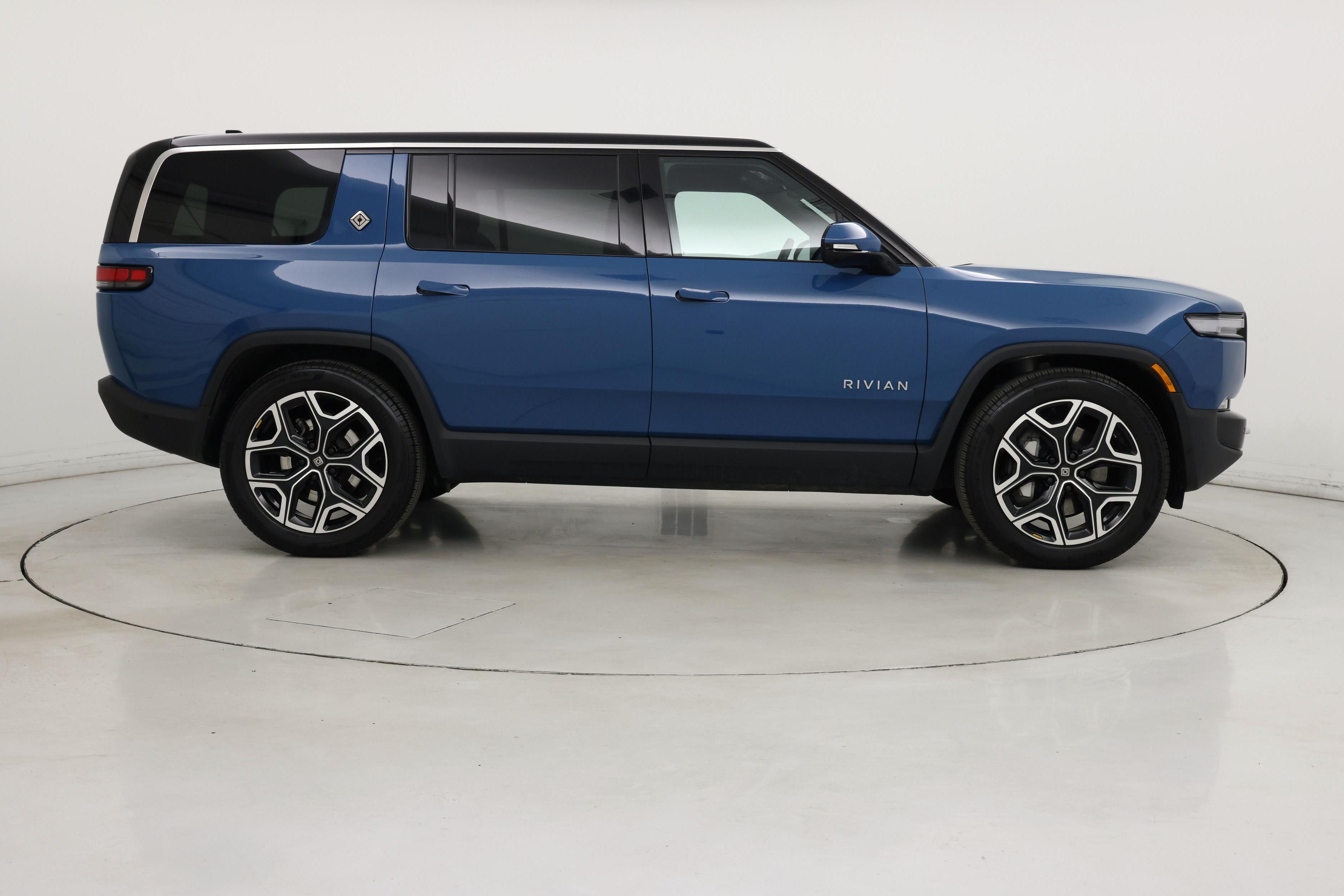 Thumbnail: 2025 Rivian R1S - 7